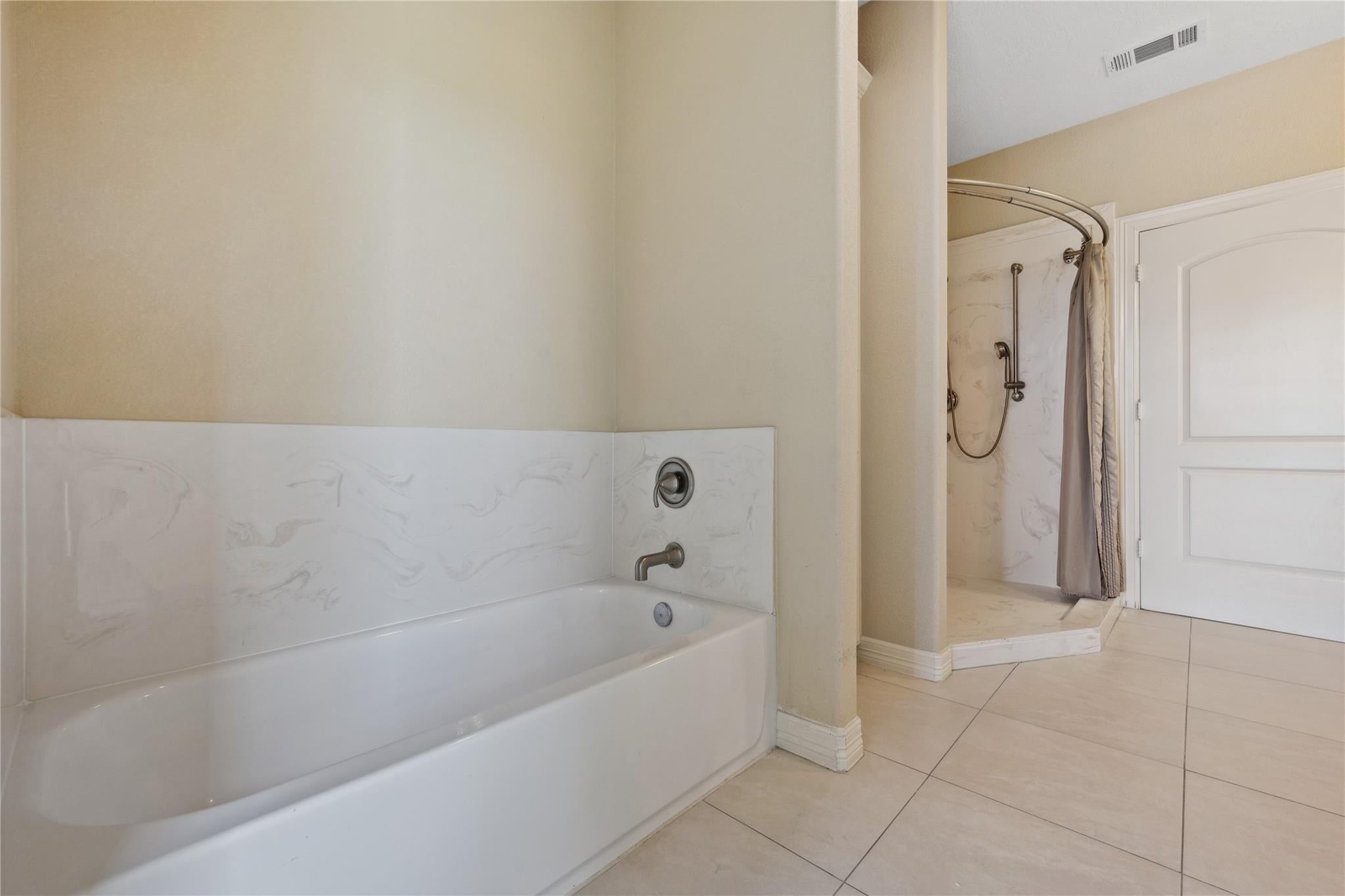 Baytown, Texas, 77520, United States, 3 Bedrooms Bedrooms, ,3 BathroomsBathrooms,Residential,Active,1824556