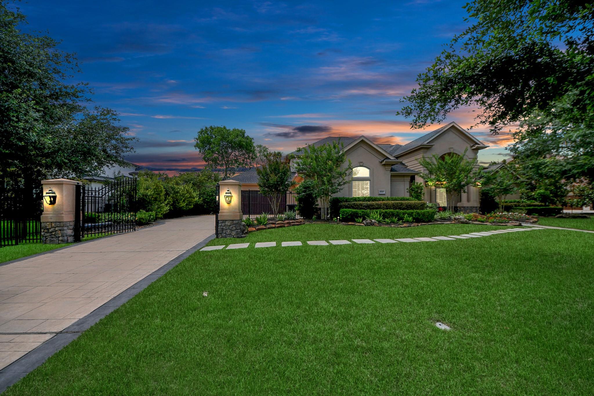 Kingwood, Texas, 77345, United States, 5 Bedrooms Bedrooms, ,5 BathroomsBathrooms,Residential,Active,1967113