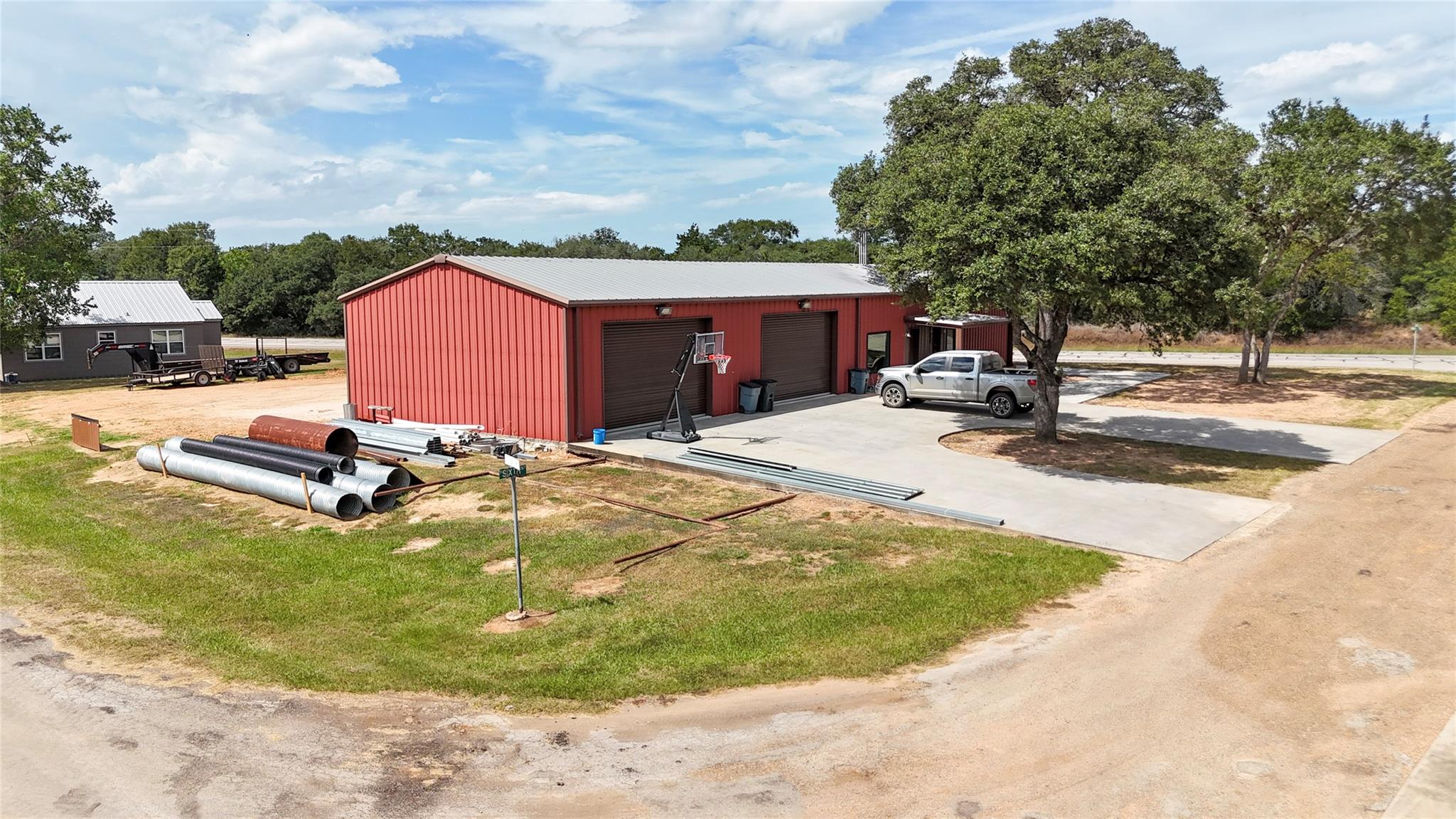 Sheridan, Texas, 77475, United States, 8 Bedrooms Bedrooms, ,5 BathroomsBathrooms,Residential,Active,1954329