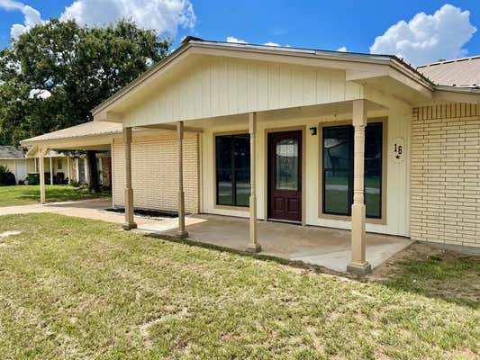 16 GLOCCOMORA LN, HILLTOP LAKES, TX 77871 - Image 1