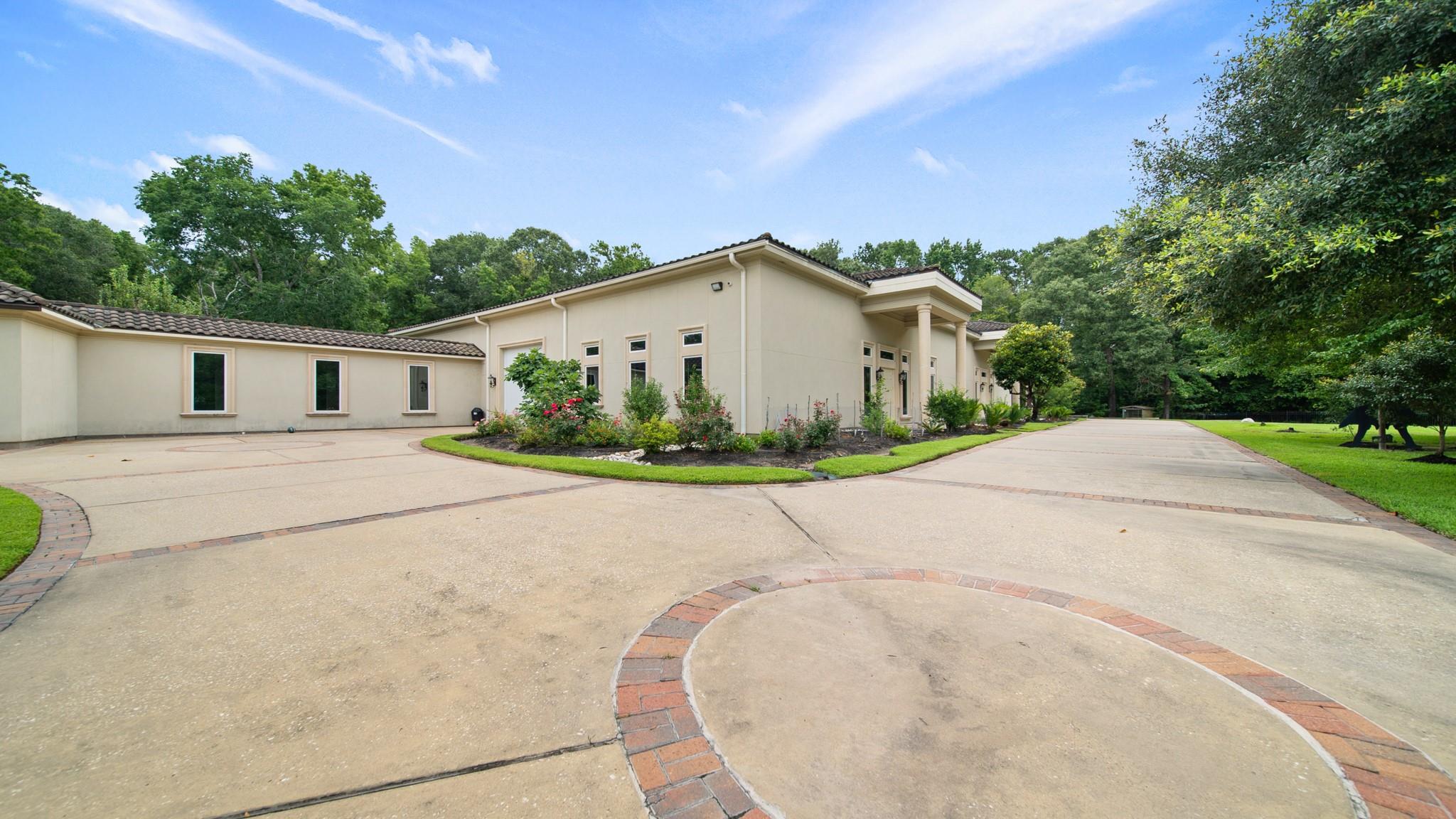 Huffman, Texas, 77336, United States, ,9 BathroomsBathrooms,Residential,Active,1704727