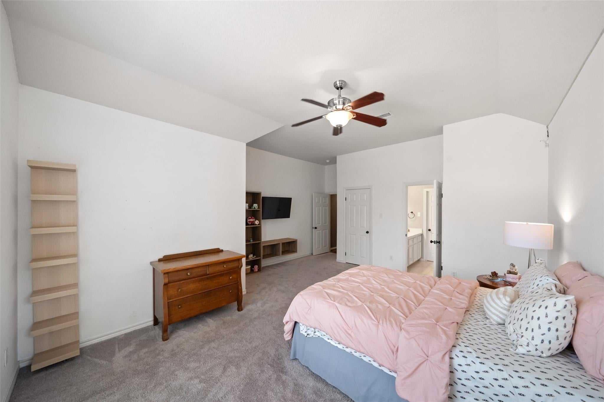 Montgomery, Texas, 77356, United States, 4 Bedrooms Bedrooms, ,4 BathroomsBathrooms,Residential,Active,1945544