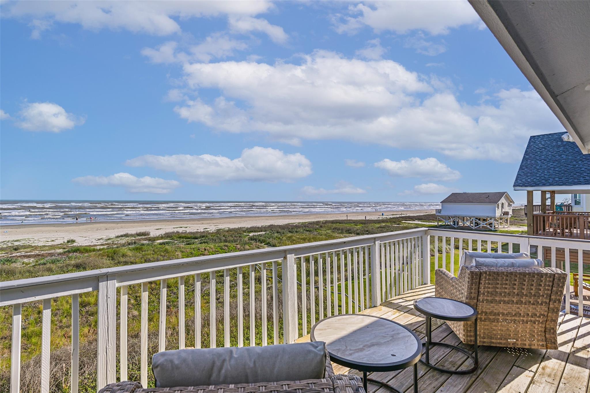 Galveston, Texas, 77554, United States, 4 Bedrooms Bedrooms, ,3 BathroomsBathrooms,Residential,Active,1909088