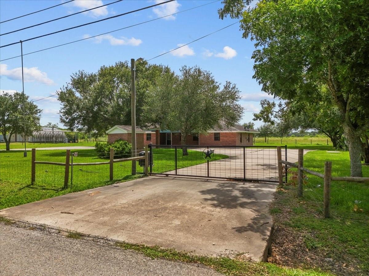 Santa Fe, Texas, 77510, United States, 3 Bedrooms Bedrooms, ,2 BathroomsBathrooms,Residential,Pending,1909101