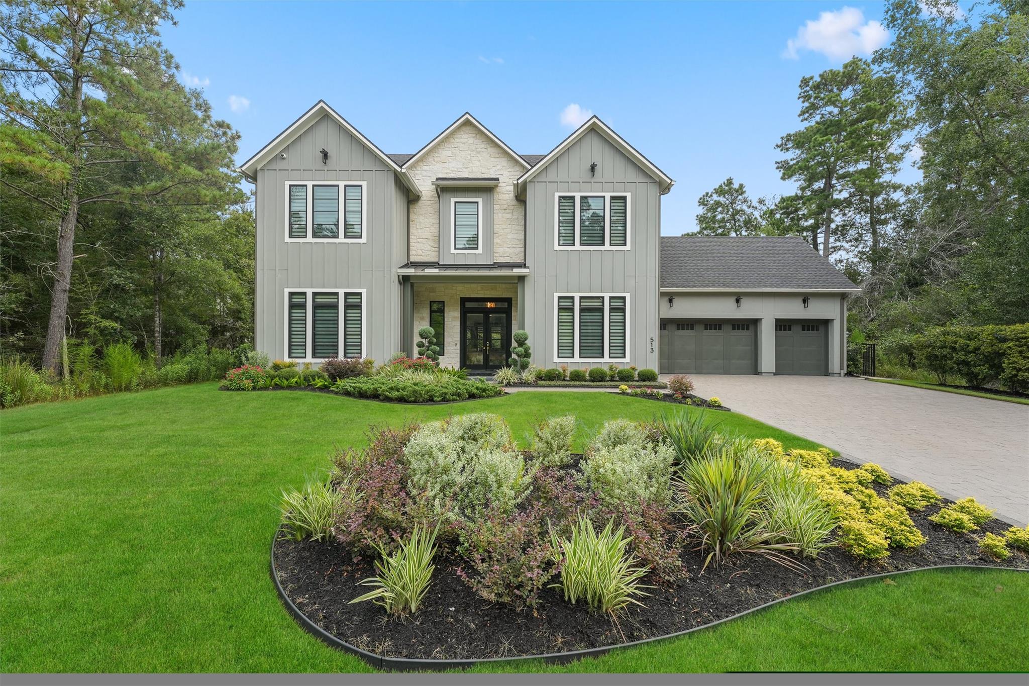 Montgomery, Texas, 77316, United States, 4 Bedrooms Bedrooms, ,6 BathroomsBathrooms,Residential,Active,1905108