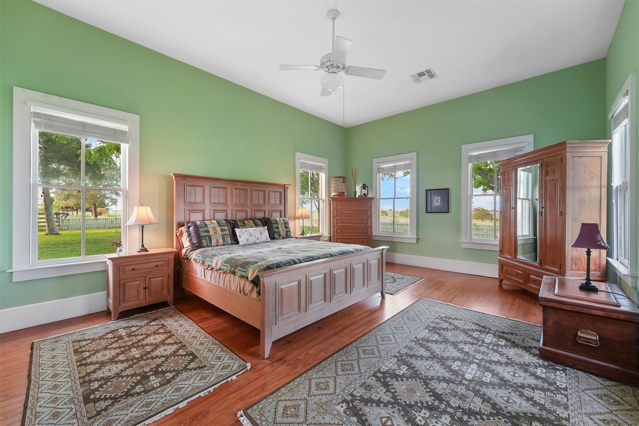 Brenham, Texas, 77833, United States, 3 Bedrooms Bedrooms, ,3 BathroomsBathrooms,Residential,Active,1920281