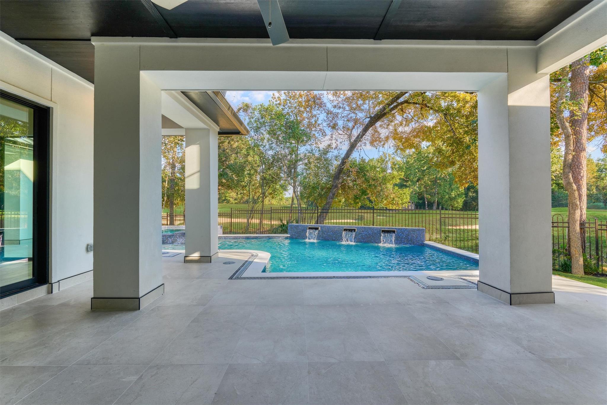 Spring, Texas, 77389, United States, 6 Bedrooms Bedrooms, ,8 BathroomsBathrooms,Residential,Active,1988447