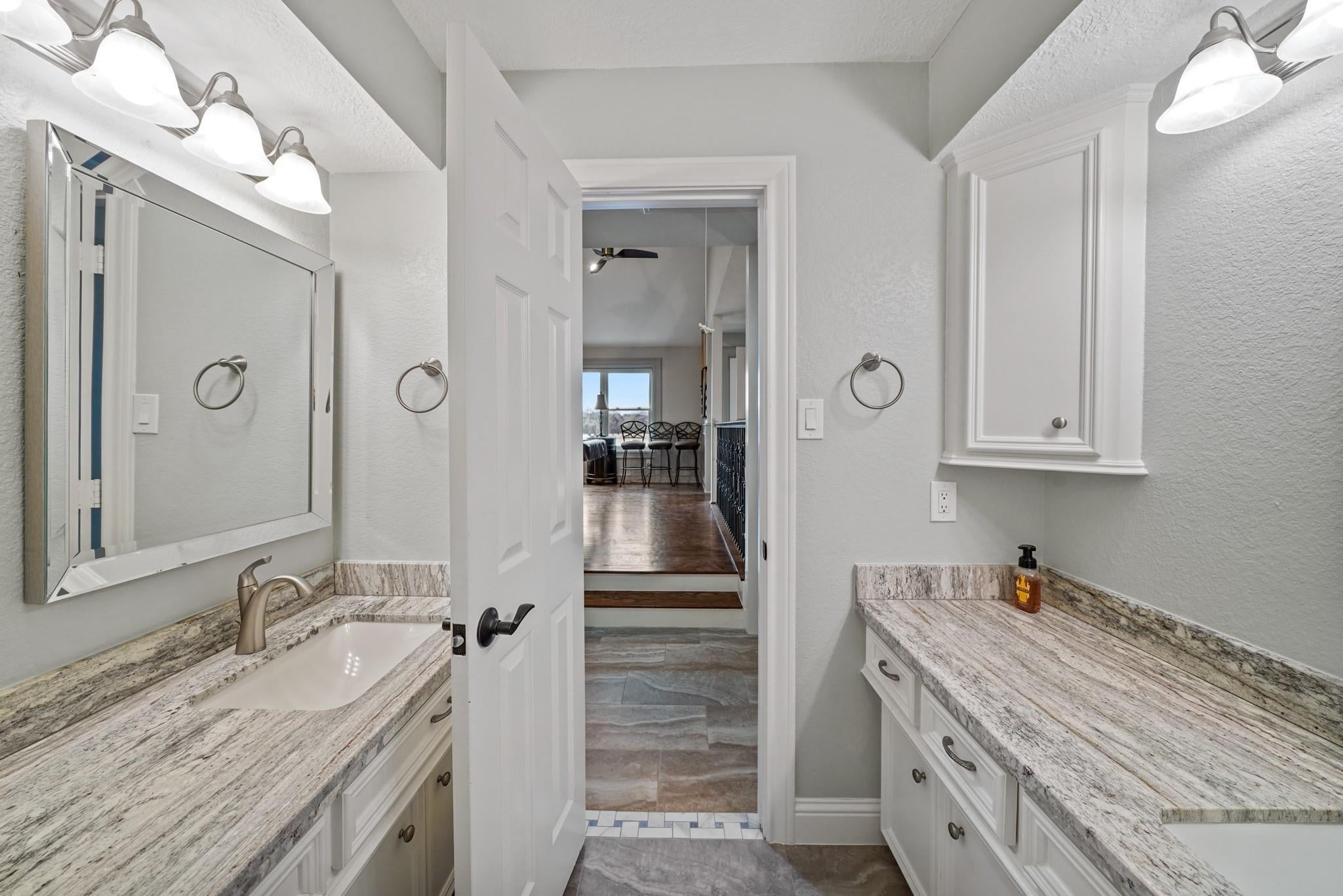 Sugar Land, Texas, 77479, United States, 5 Bedrooms Bedrooms, ,4 BathroomsBathrooms,Residential,Active,2009839