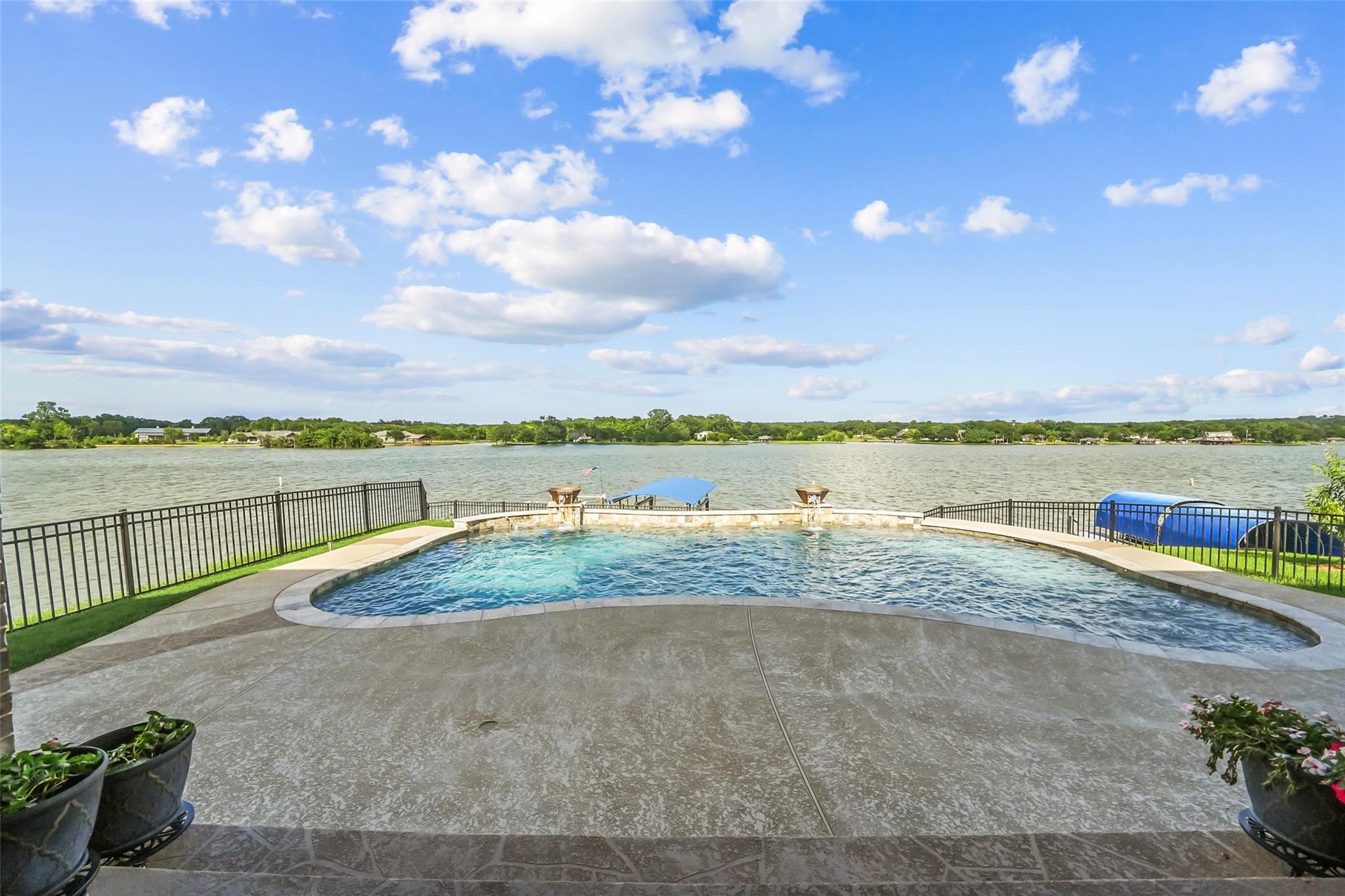 Willis, Texas, 77318, United States, 4 Bedrooms Bedrooms, ,4 BathroomsBathrooms,Residential,Active,1885007