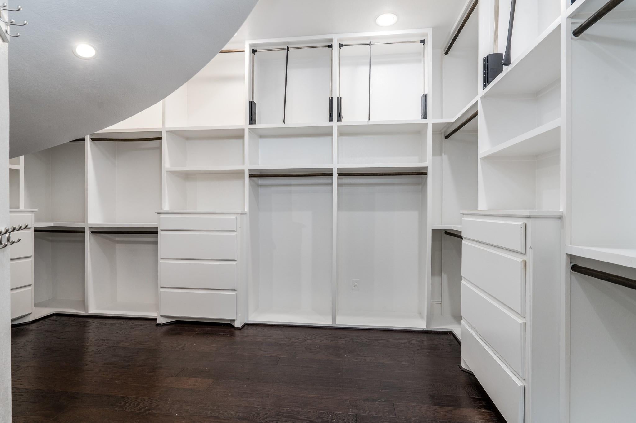 Montgomery, Texas, 77316, United States, 4 Bedrooms Bedrooms, ,7 BathroomsBathrooms,Residential,Active,1987262