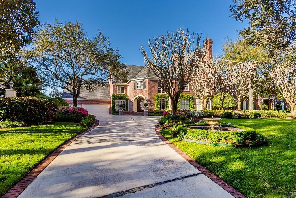 Sugar Land, Texas, 77479, United States, 6 Bedrooms Bedrooms, ,9 BathroomsBathrooms,Residential,Active,1970925