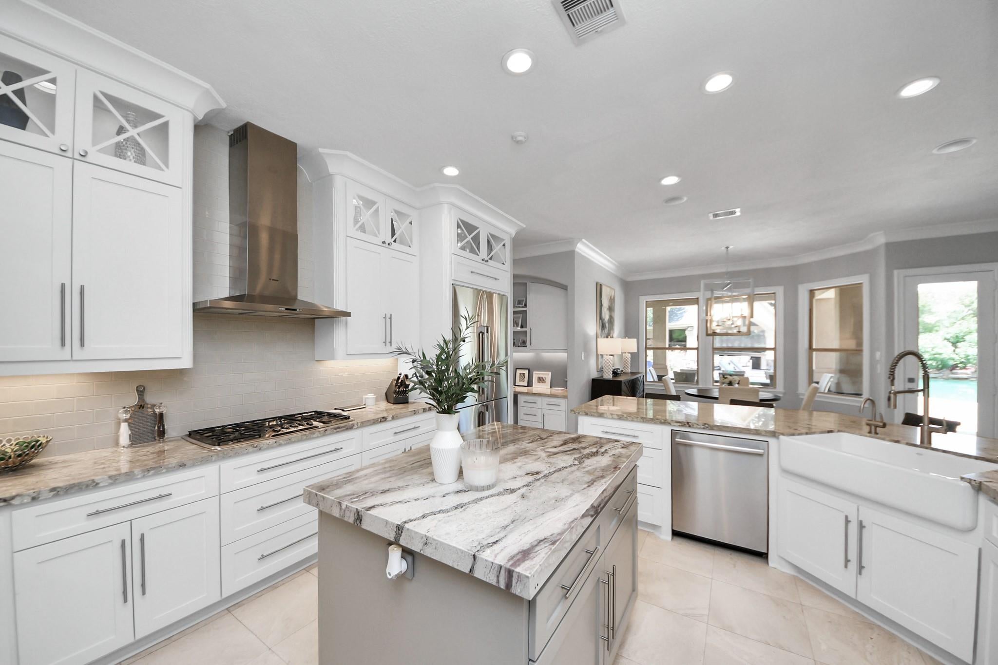 Kingwood, Texas, 77345, United States, 5 Bedrooms Bedrooms, ,5 BathroomsBathrooms,Residential,Active,1967113