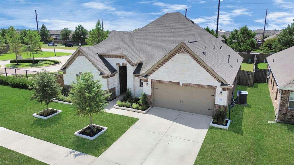 15703 EASTON GATE LN, HOUSTON, TX 77044, photo 1 of 22