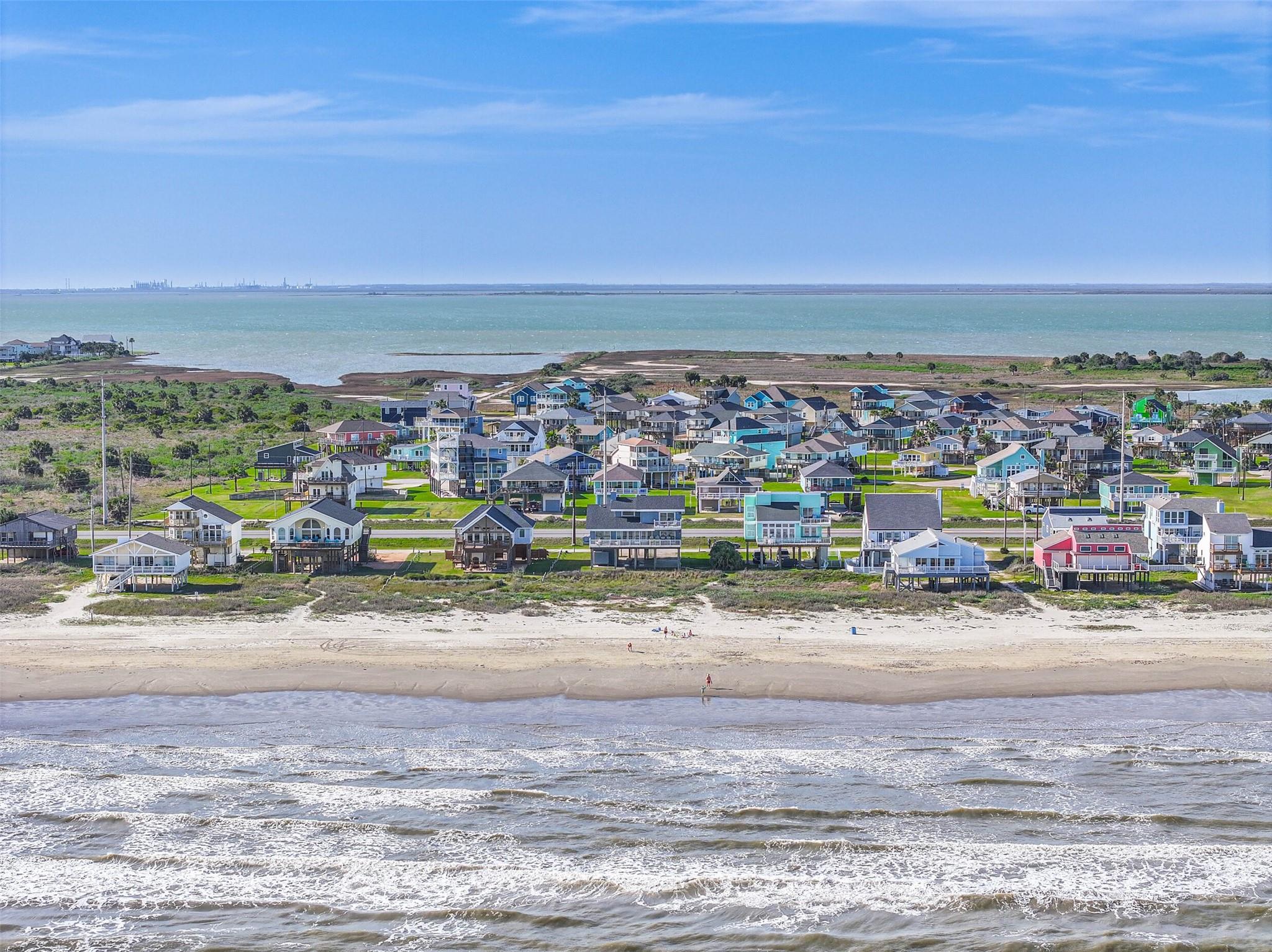 Galveston, Texas, 77554, United States, 4 Bedrooms Bedrooms, ,3 BathroomsBathrooms,Residential,Active,1909088