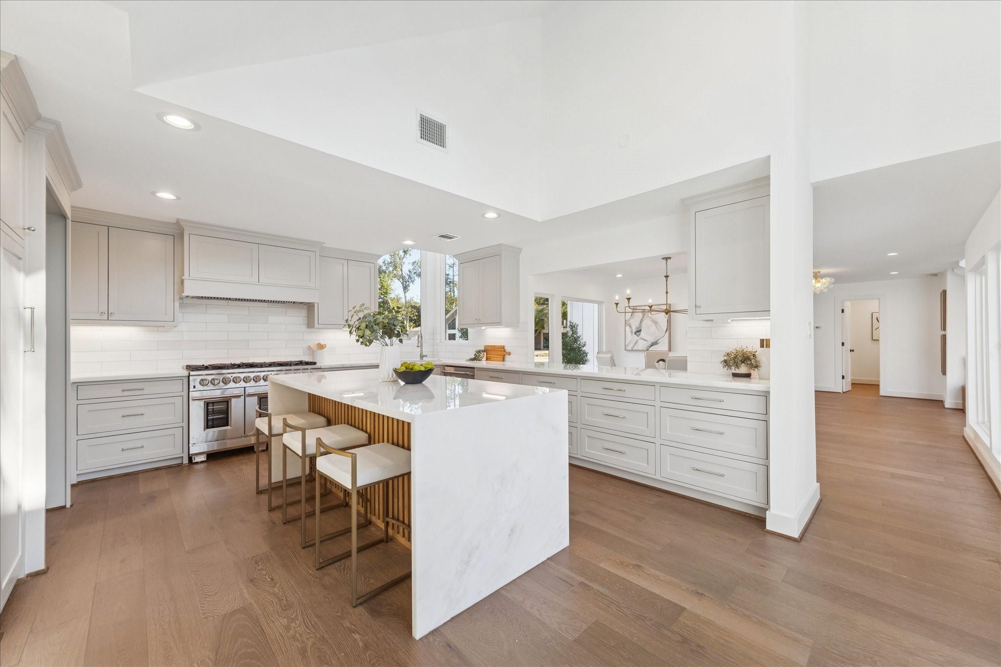 Houston, Texas, 77079, United States, 5 Bedrooms Bedrooms, ,4 BathroomsBathrooms,Residential,Active,1973310