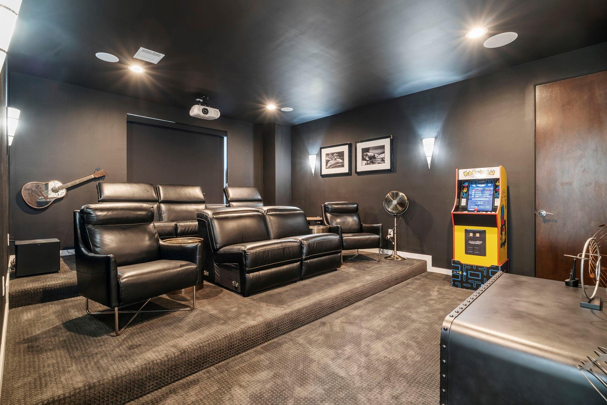 Houston, Texas, 77027, United States, 5 Bedrooms Bedrooms, ,4 BathroomsBathrooms,Residential,Active,2006985