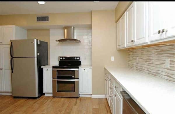 2700 BELLEFONTAINE ST APT A31, HOUSTON, TX 77025 - Image 1