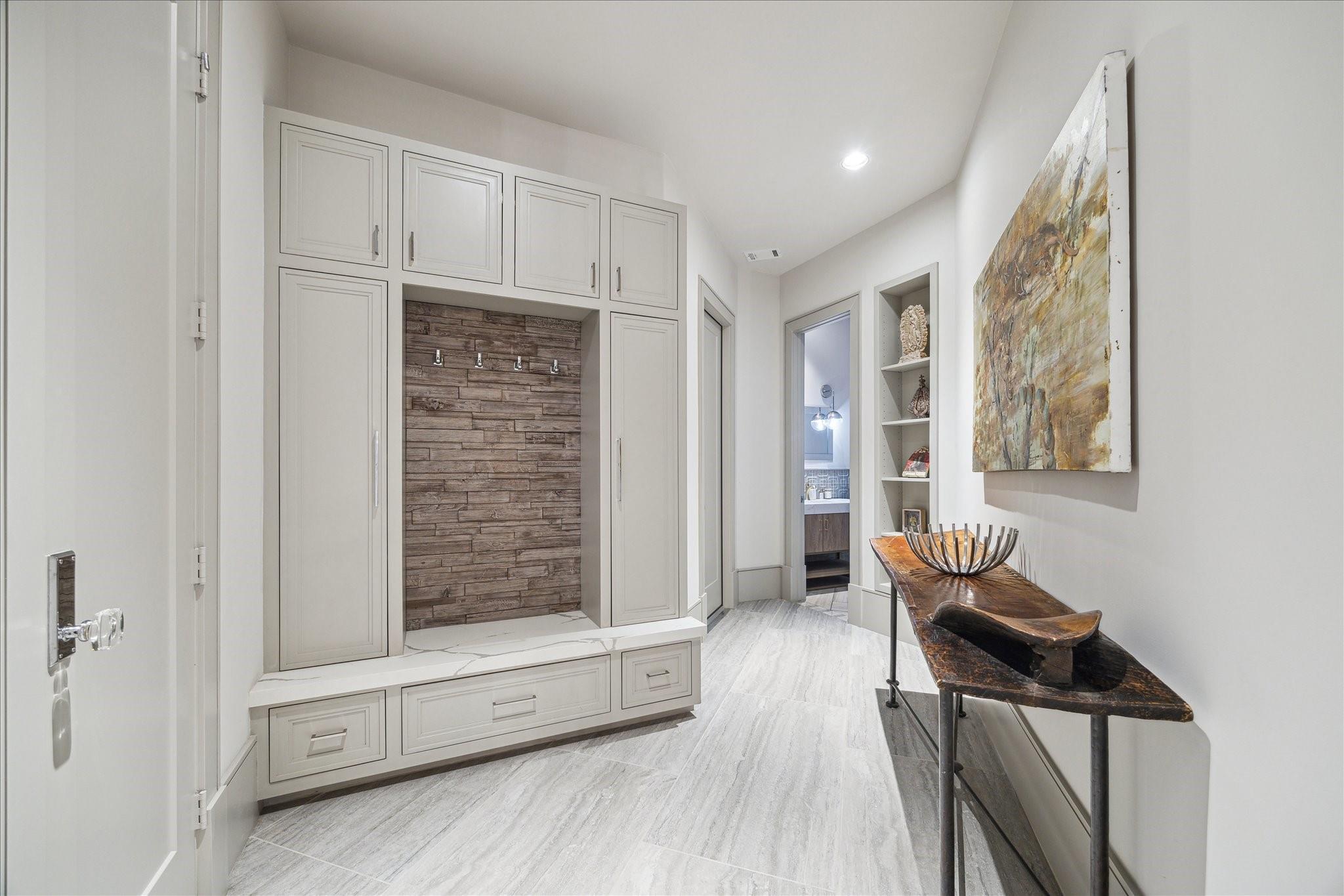 Sugar Land, Texas, 77479, United States, 6 Bedrooms Bedrooms, ,9 BathroomsBathrooms,Residential,Active,1820359