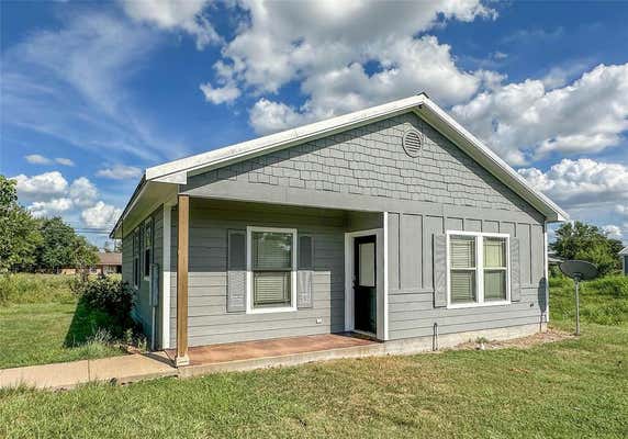 790 E BOUNDARY ST, GIDDINGS, TX 78942 - Image 1