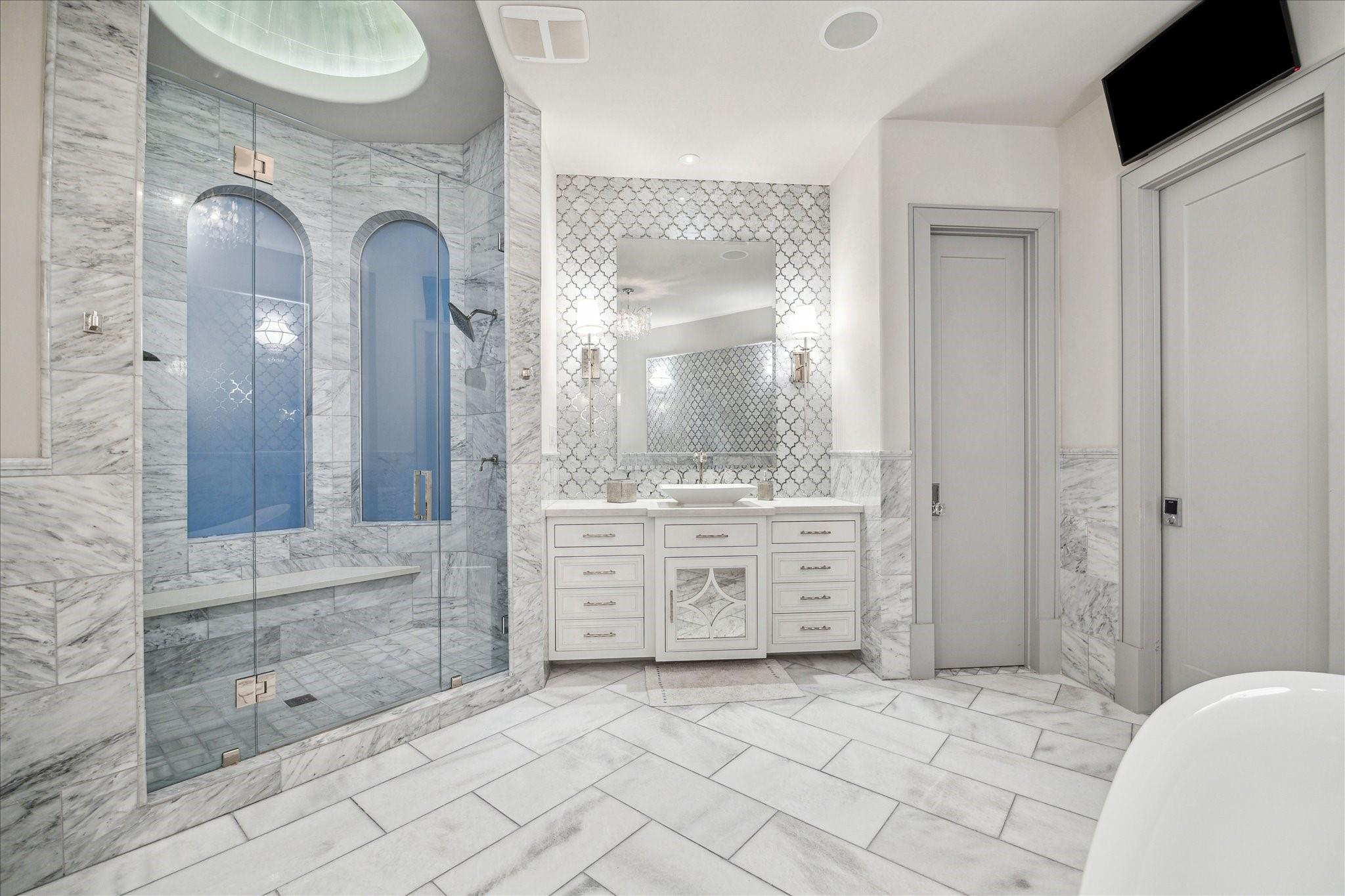 Sugar Land, Texas, 77479, United States, 6 Bedrooms Bedrooms, ,9 BathroomsBathrooms,Residential,Active,1820359