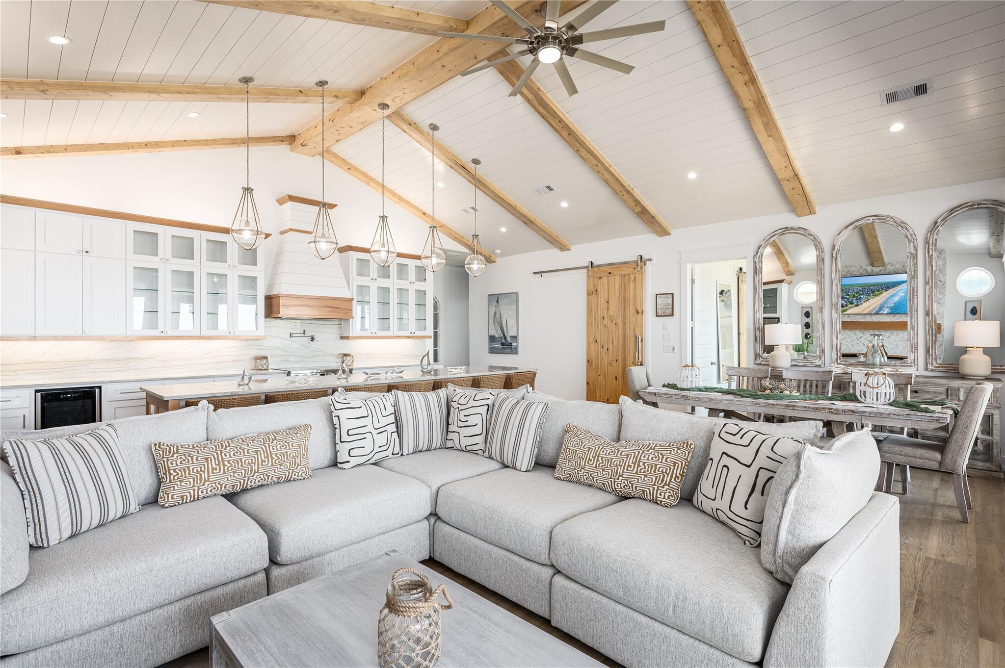 Crystal Beach, Texas, 77650, United States, 4 Bedrooms Bedrooms, ,3 BathroomsBathrooms,Residential,Active,1944100