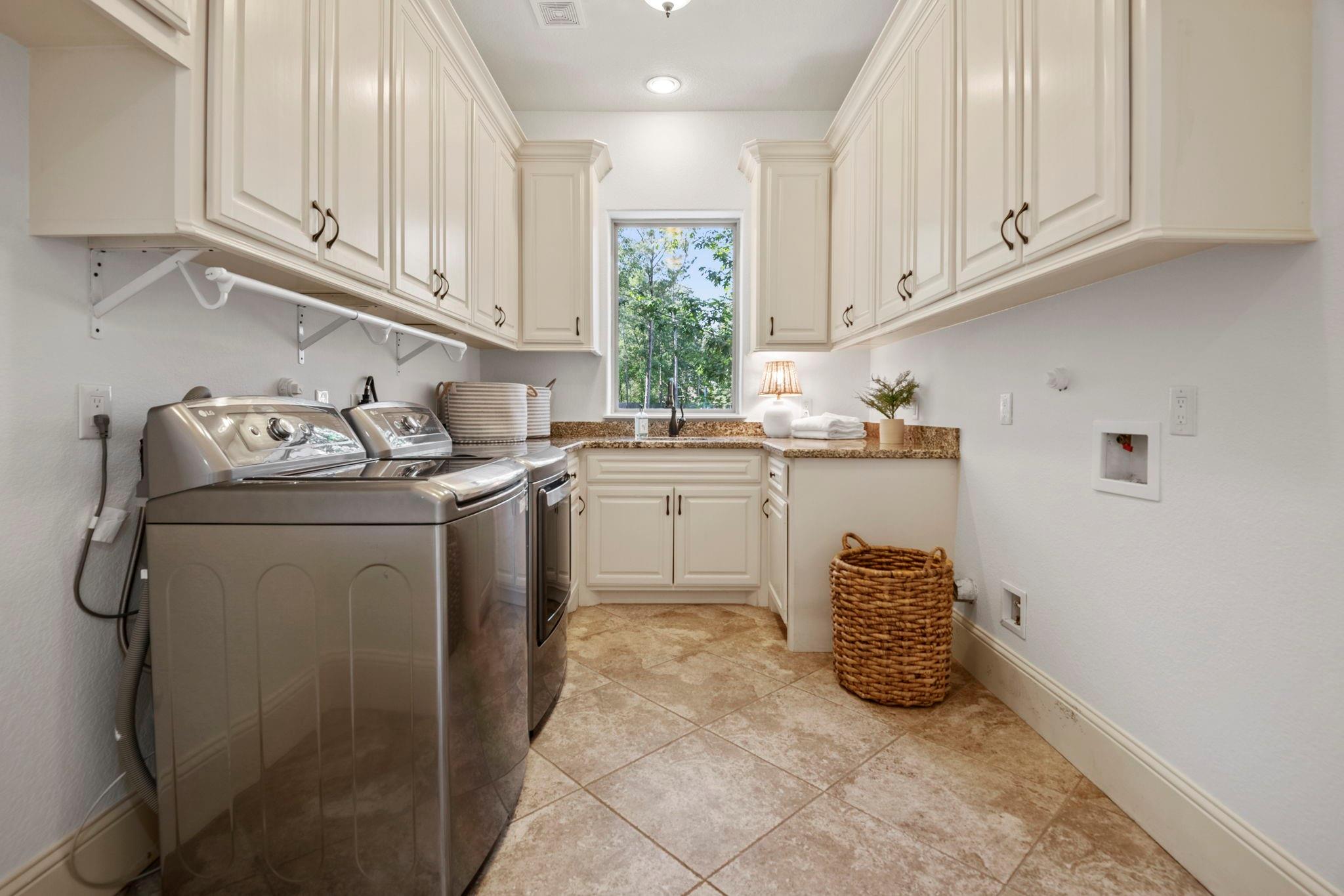 Spring, Texas, 77386, United States, 5 Bedrooms Bedrooms, ,5 BathroomsBathrooms,Residential,Active,1898206