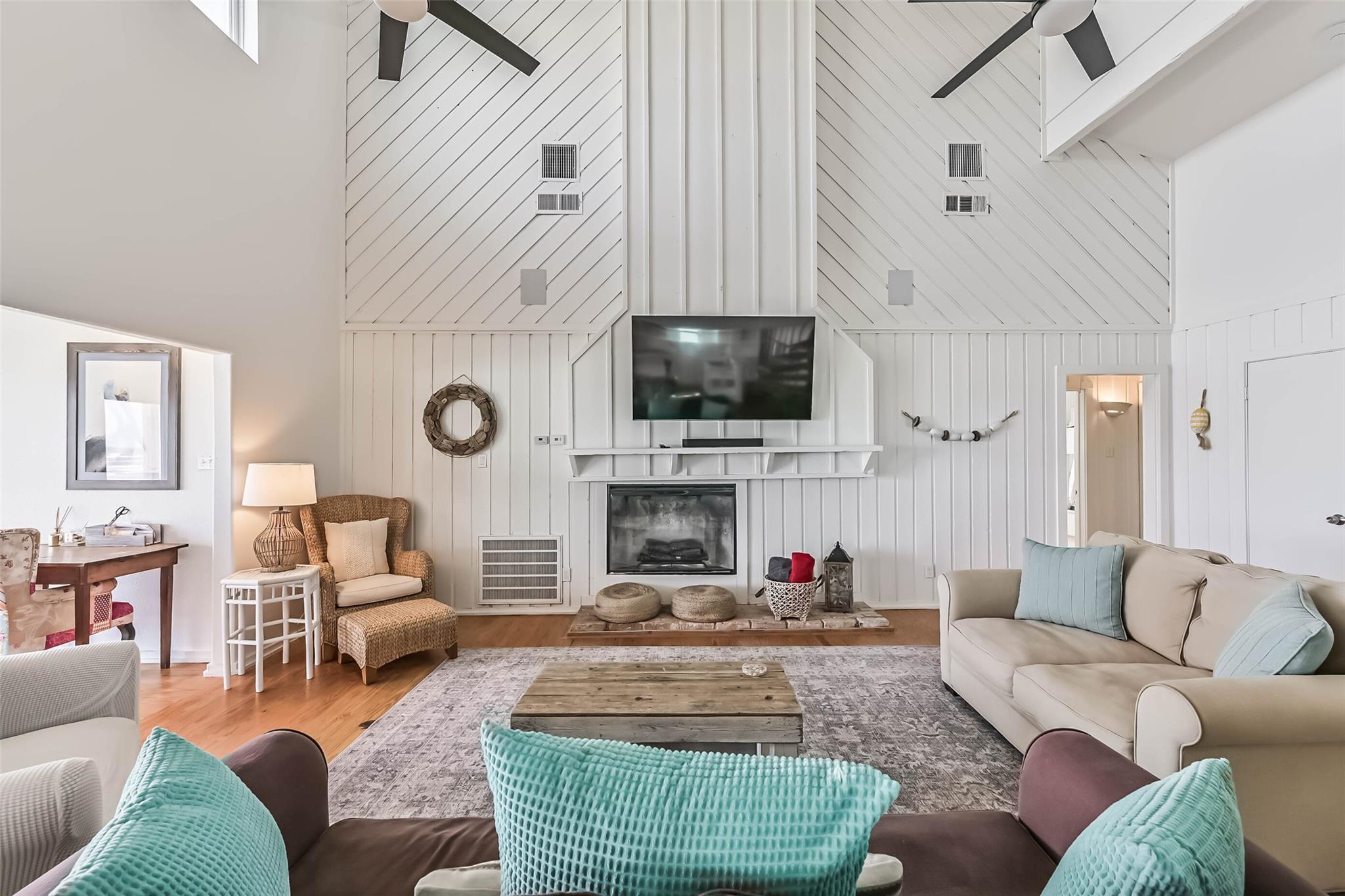 Galveston, Texas, 77554, United States, 4 Bedrooms Bedrooms, ,3 BathroomsBathrooms,Residential,Active,1909088