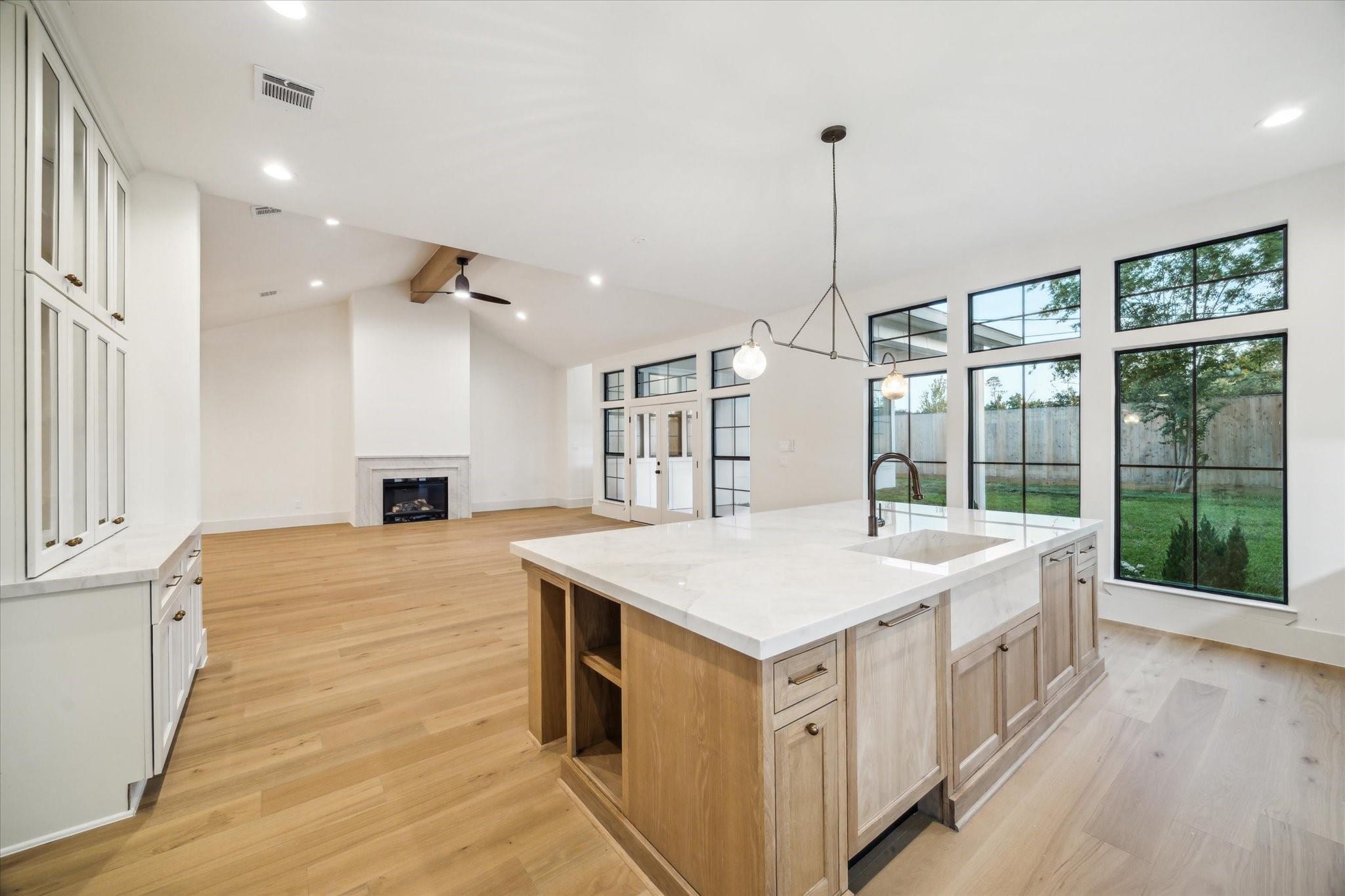 Houston, Texas, 77008, United States, 4 Bedrooms Bedrooms, ,4 BathroomsBathrooms,Residential,Active,2009832