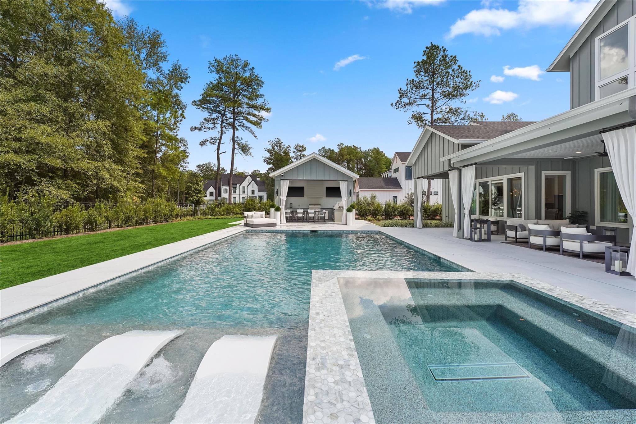 Montgomery, Texas, 77316, United States, 4 Bedrooms Bedrooms, ,4 BathroomsBathrooms,Residential,Active,1798152