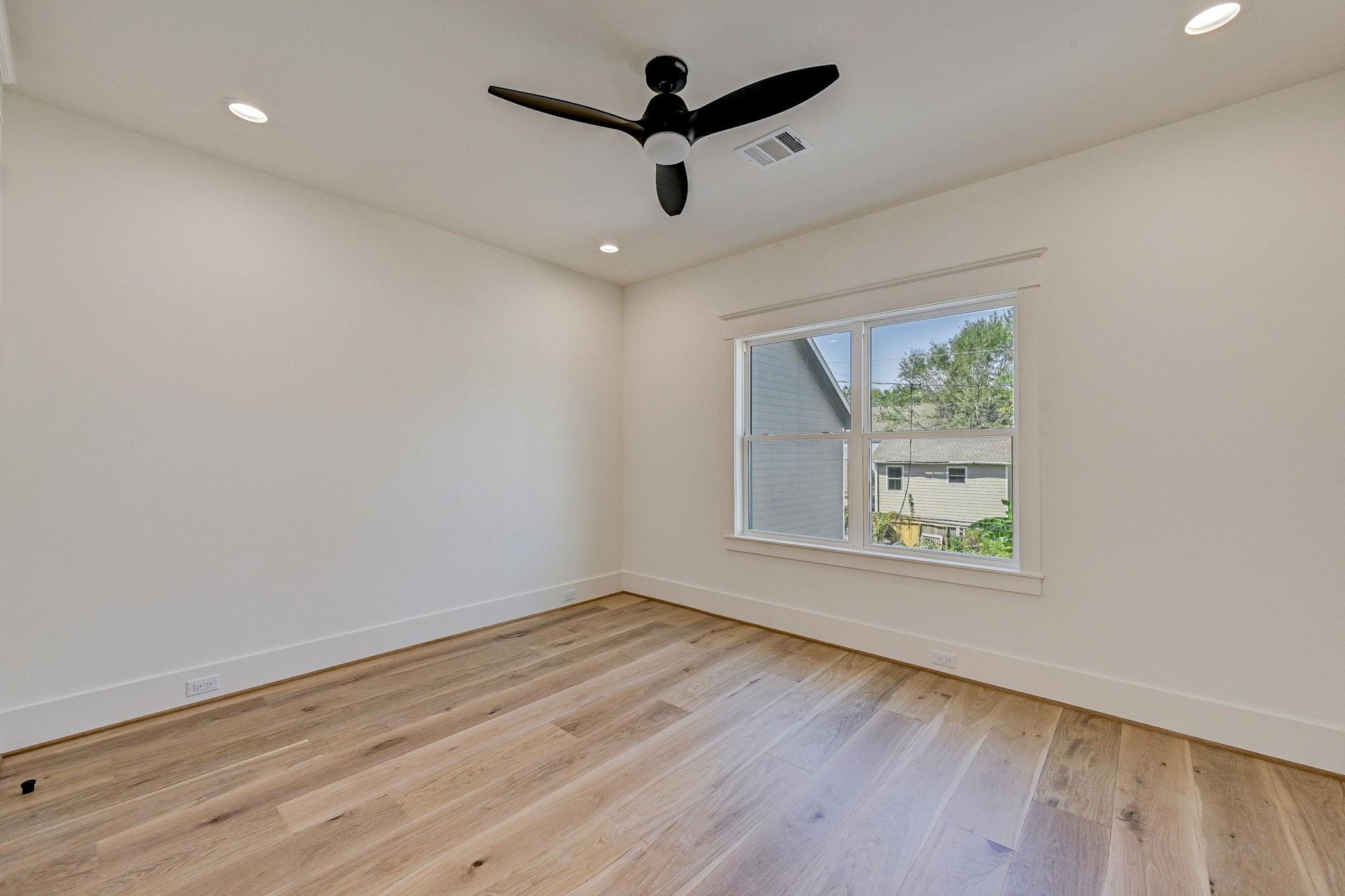 Houston, Texas, 77008, United States, 4 Bedrooms Bedrooms, ,5 BathroomsBathrooms,Residential,Active,1990668