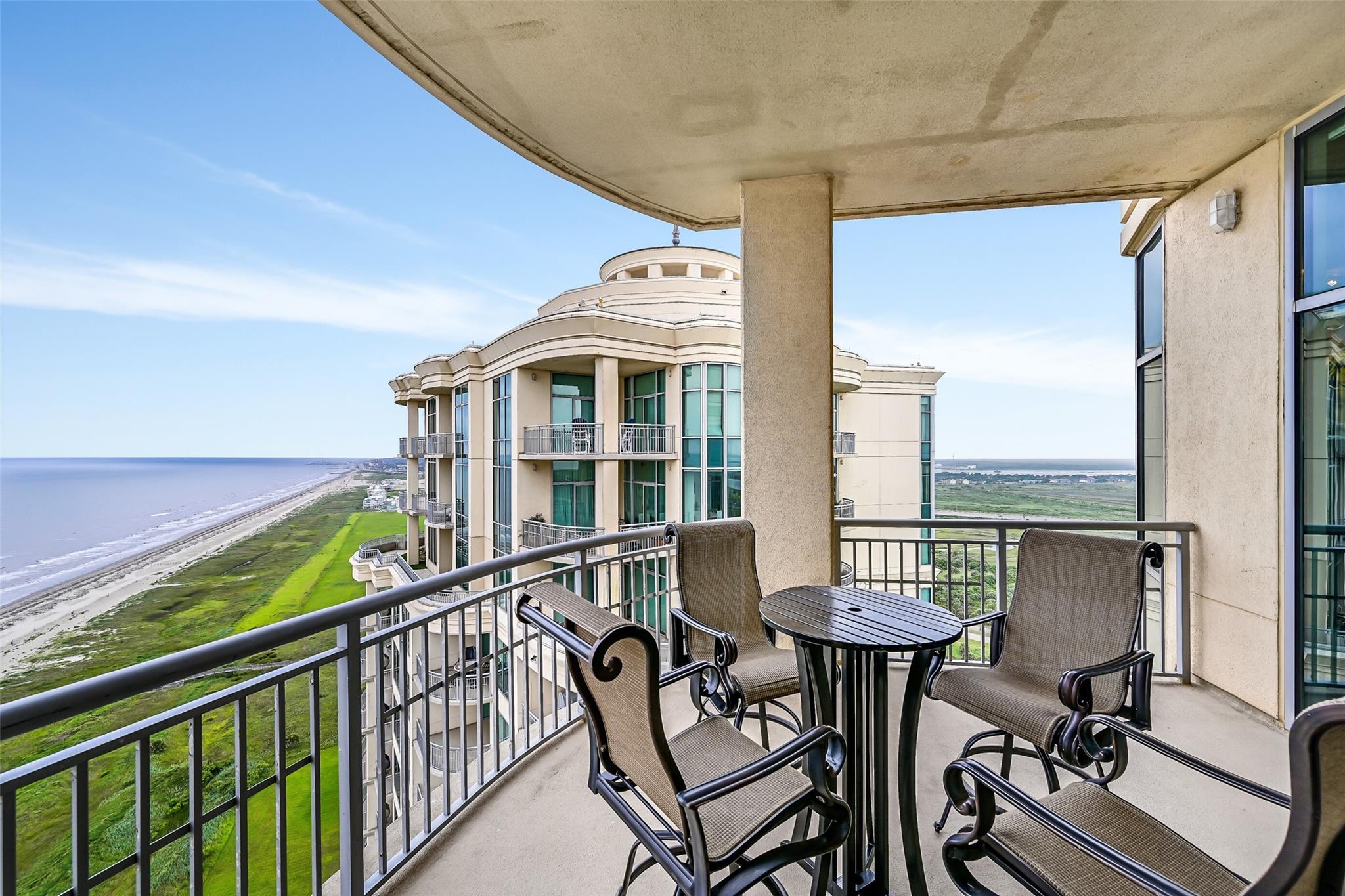 Galveston, Texas, 77550, United States, ,4 BathroomsBathrooms,Residential,Active,1867894