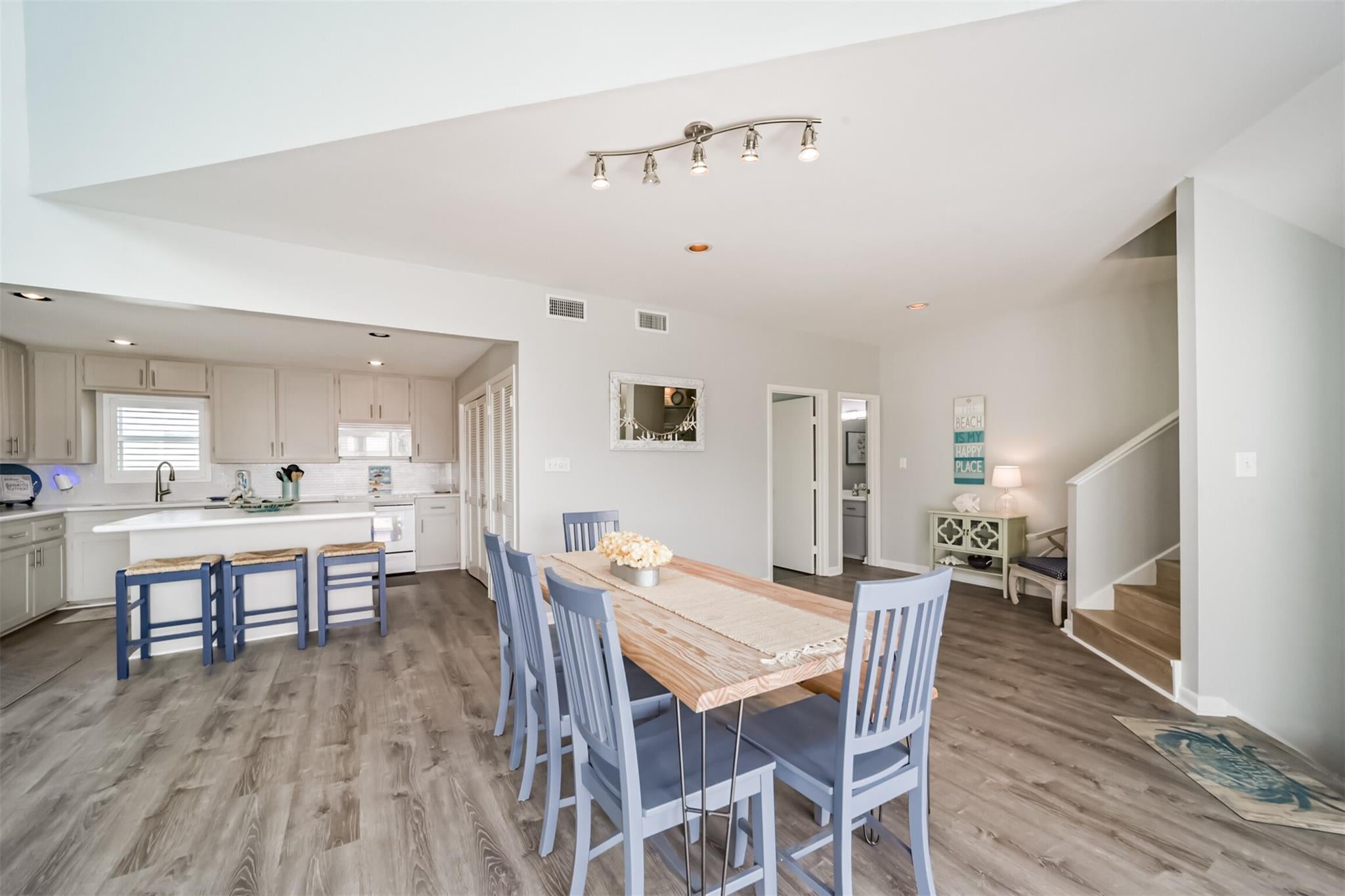 Galveston, Texas, 77554, United States, ,4 BathroomsBathrooms,Residential,Active,1711247