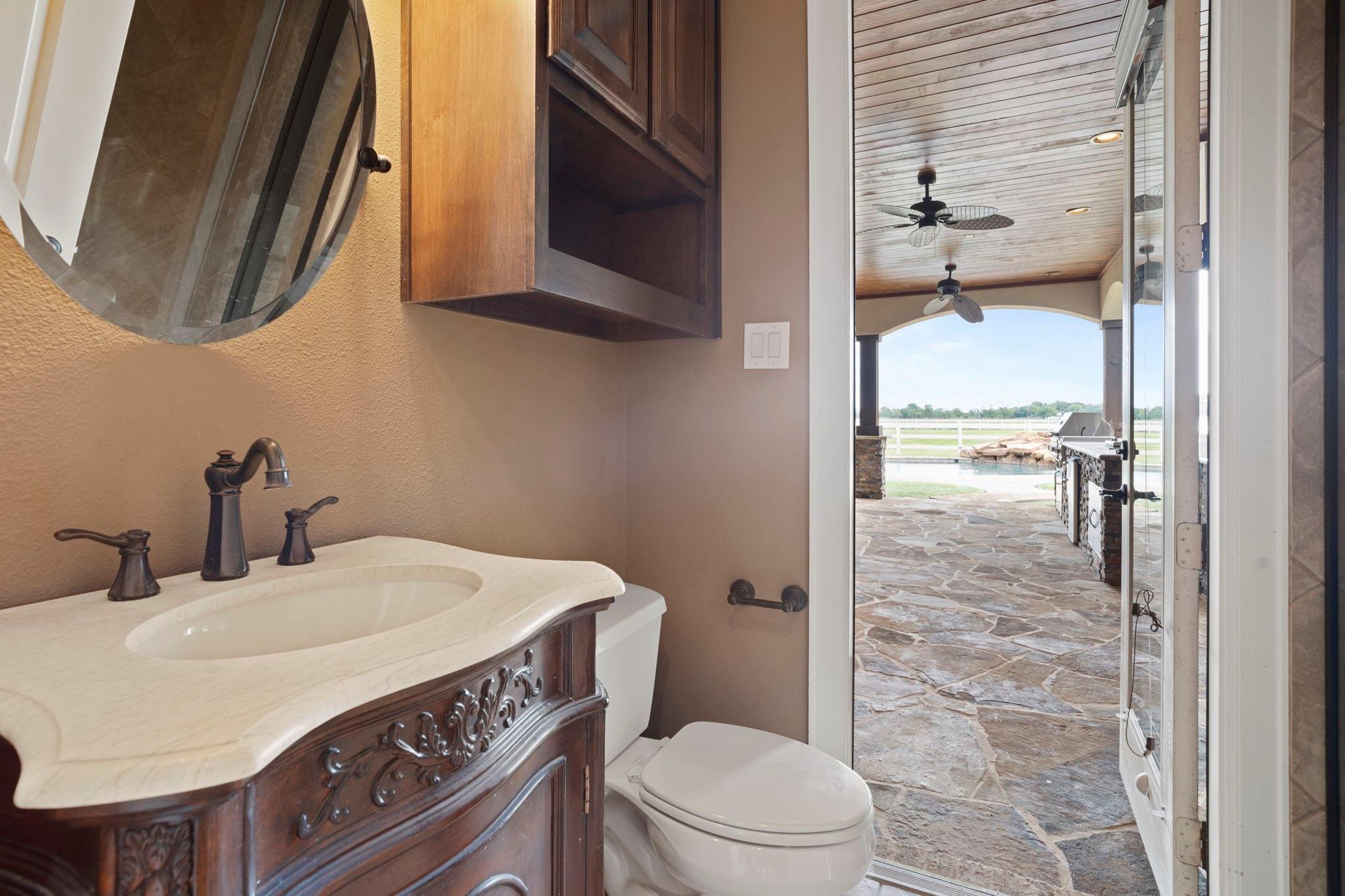 Needville, Texas, 77461, United States, 4 Bedrooms Bedrooms, ,4 BathroomsBathrooms,Residential,Active,1999933