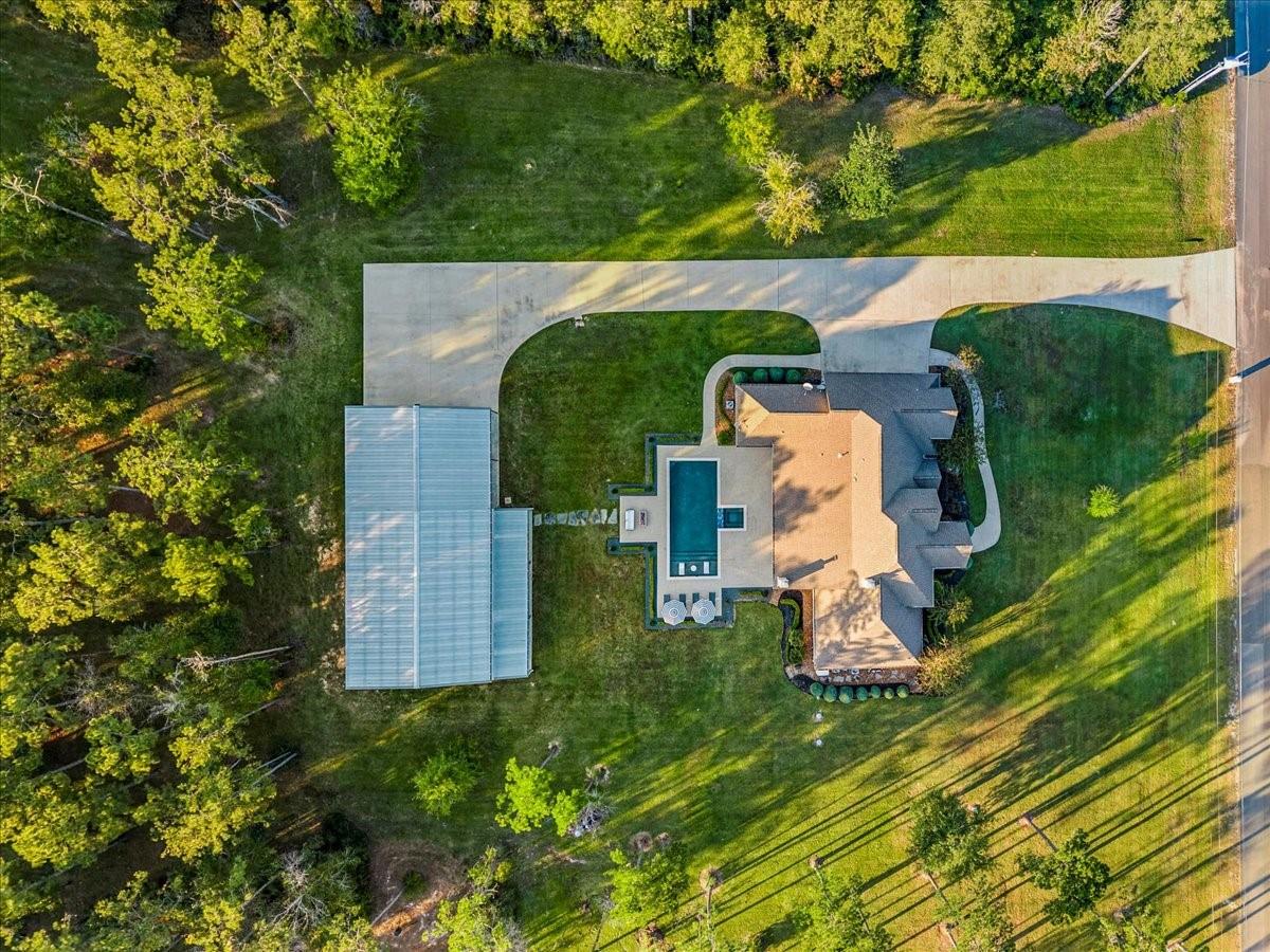 Kountze, Texas, 77625, United States, 4 Bedrooms Bedrooms, ,4 BathroomsBathrooms,Residential,Active,1990666