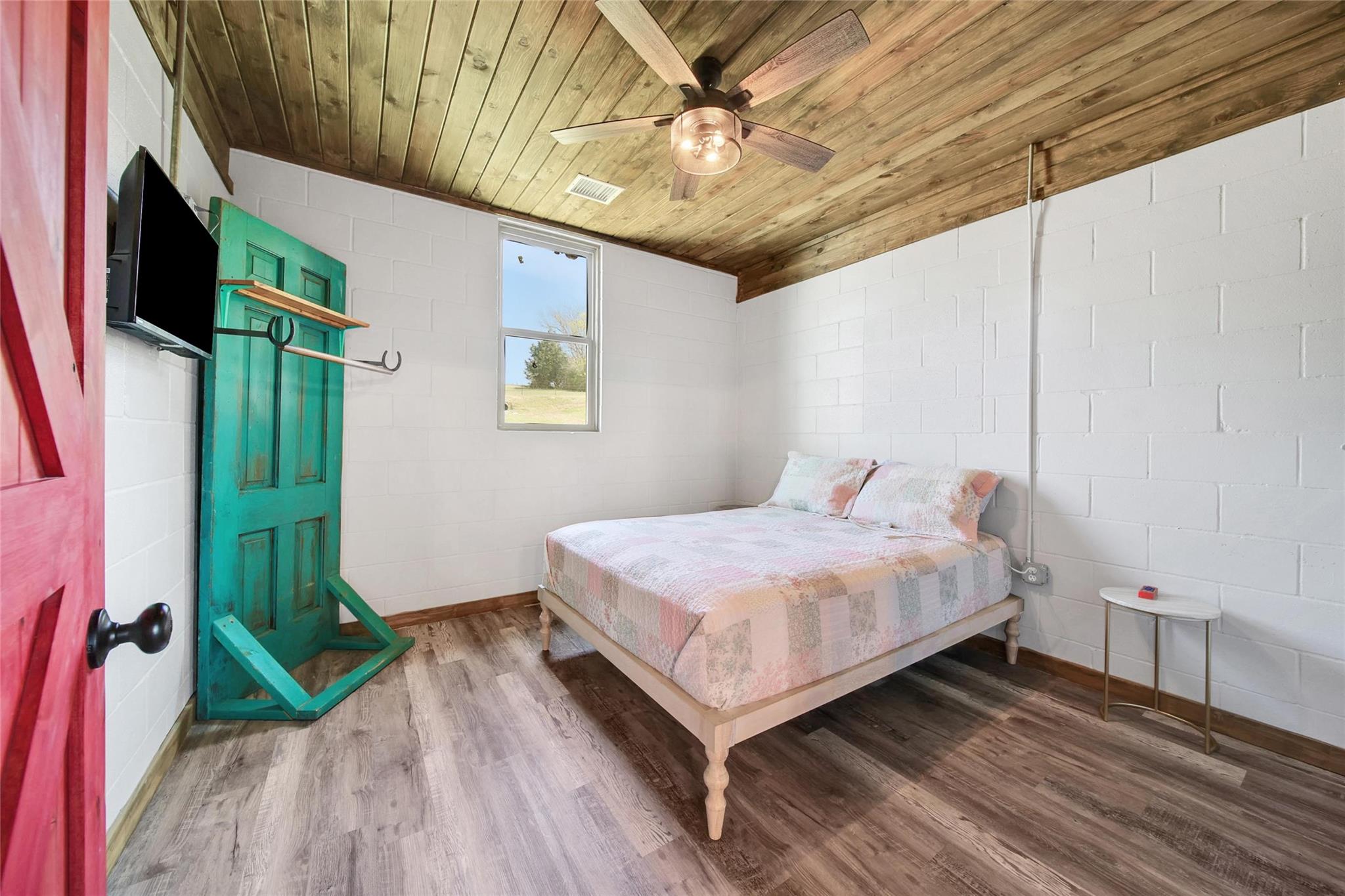 Montgomery, Texas, 77316, United States, 6 Bedrooms Bedrooms, ,6 BathroomsBathrooms,Residential,Active,2008918