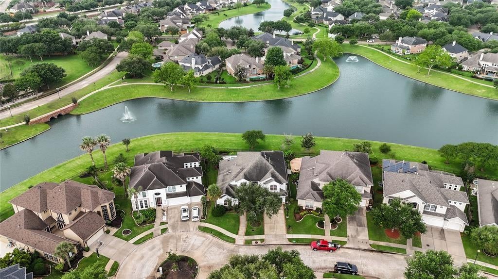 Sugar Land, Texas, 77479, United States, 5 Bedrooms Bedrooms, ,5 BathroomsBathrooms,Residential,Active,2007093