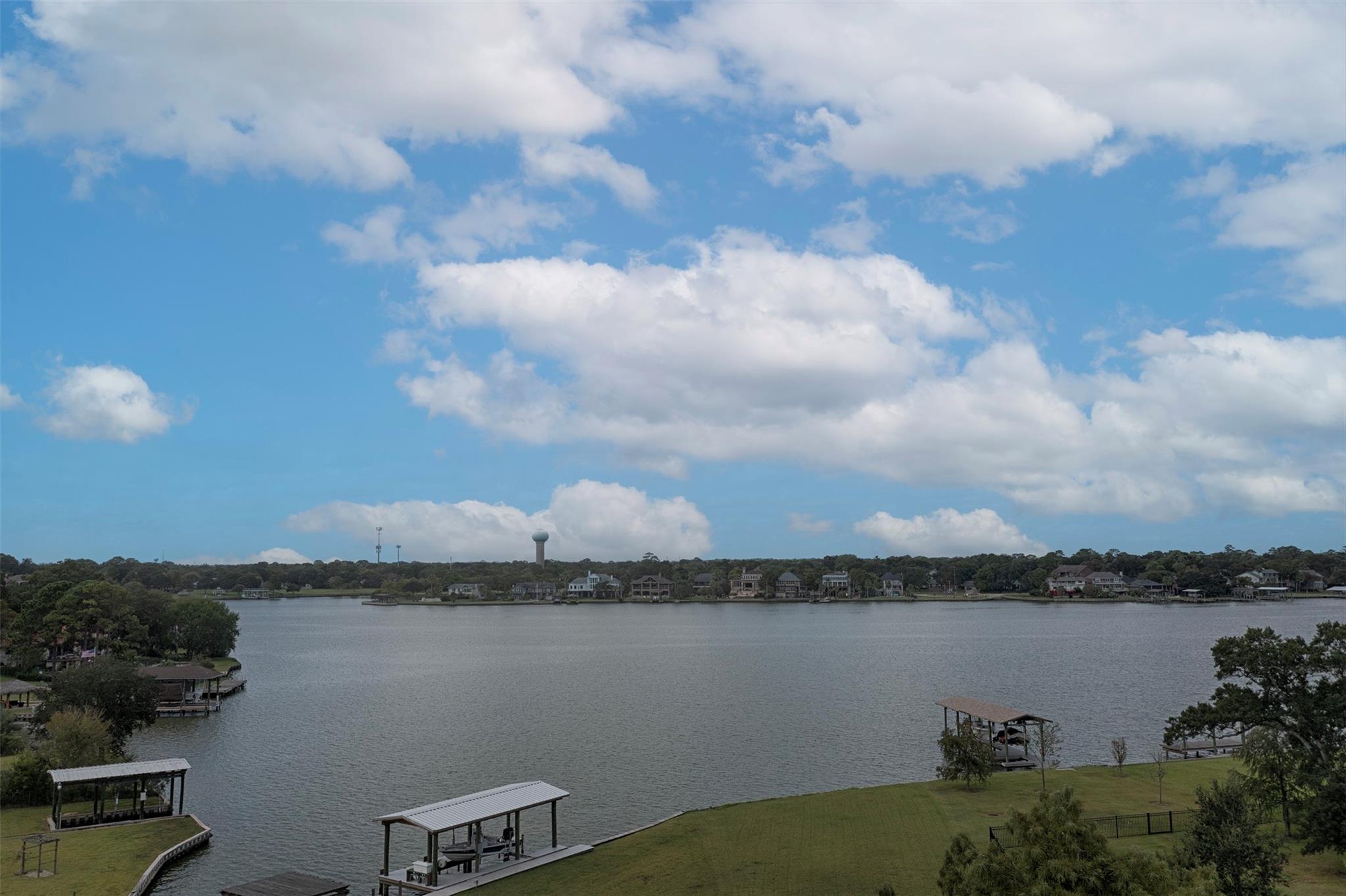 Taylor Lake Village, Texas, 77586, United States, 3 Bedrooms Bedrooms, ,3 BathroomsBathrooms,Residential,Active,1953995