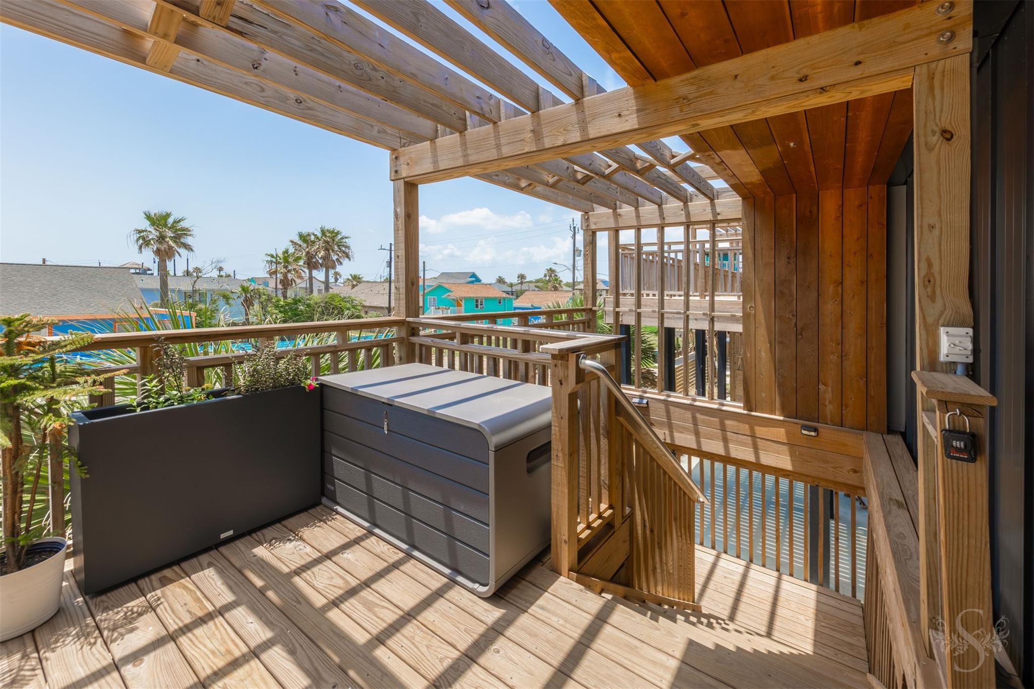 Galveston, Texas, 77550, United States, 4 Bedrooms Bedrooms, ,2 BathroomsBathrooms,Residential,Active,1885028