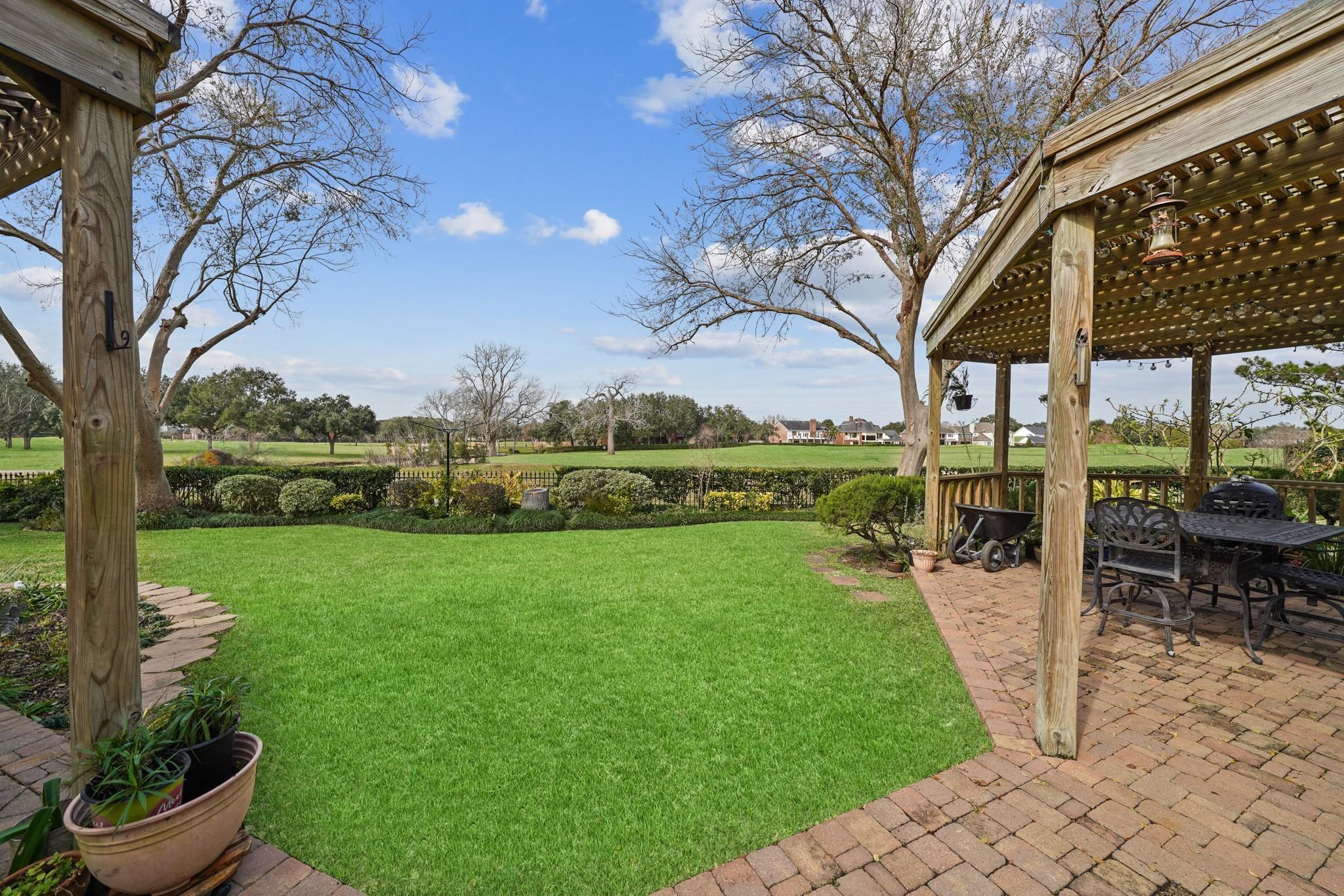 Sugar Land, Texas, 77479, United States, 5 Bedrooms Bedrooms, ,4 BathroomsBathrooms,Residential,Active,1884873