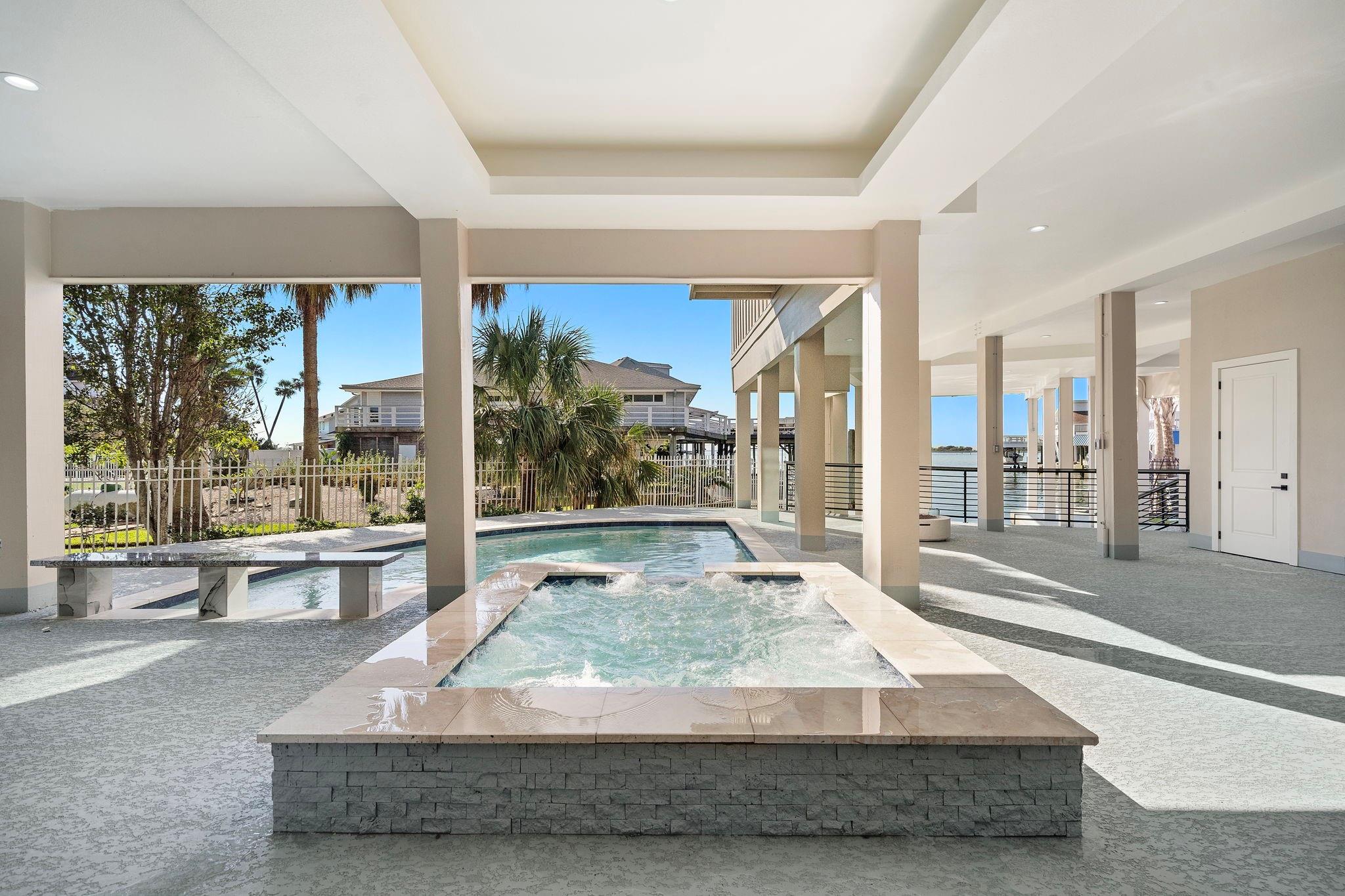 Tiki Island, Texas, 77554, United States, 4 Bedrooms Bedrooms, ,4 BathroomsBathrooms,Residential,Active,1962240