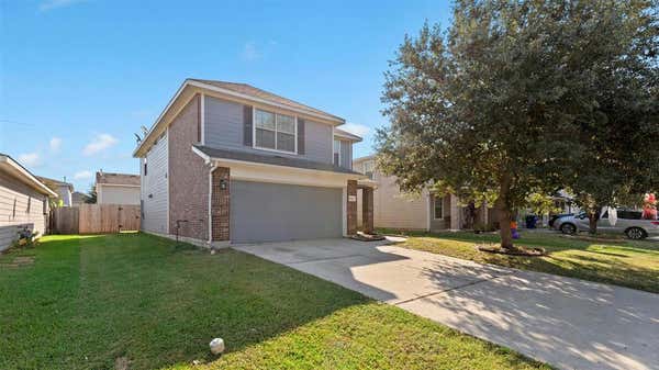 8434 BROADLEAF AVE, BAYTOWN, TX 77521, photo 3 of 33