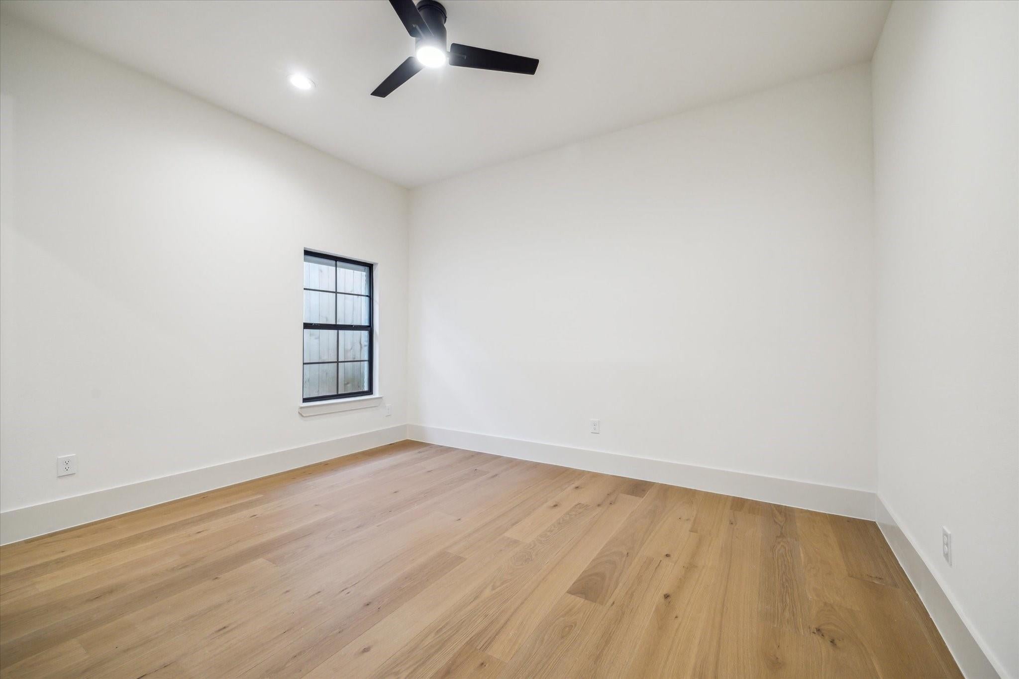 Houston, Texas, 77008, United States, 4 Bedrooms Bedrooms, ,4 BathroomsBathrooms,Residential,Active,1988430