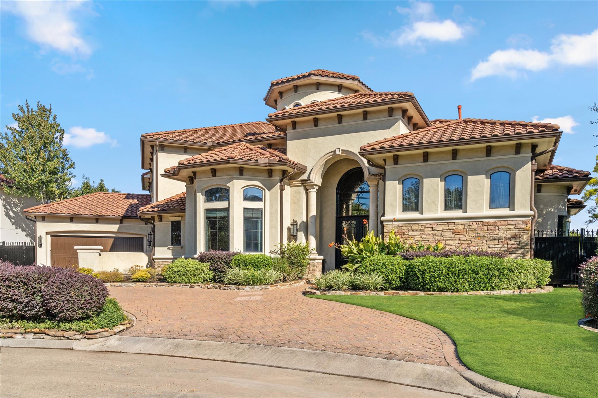 Houston, Texas, 77082, United States, 5 Bedrooms Bedrooms, ,7 BathroomsBathrooms,Residential,Active,2002343