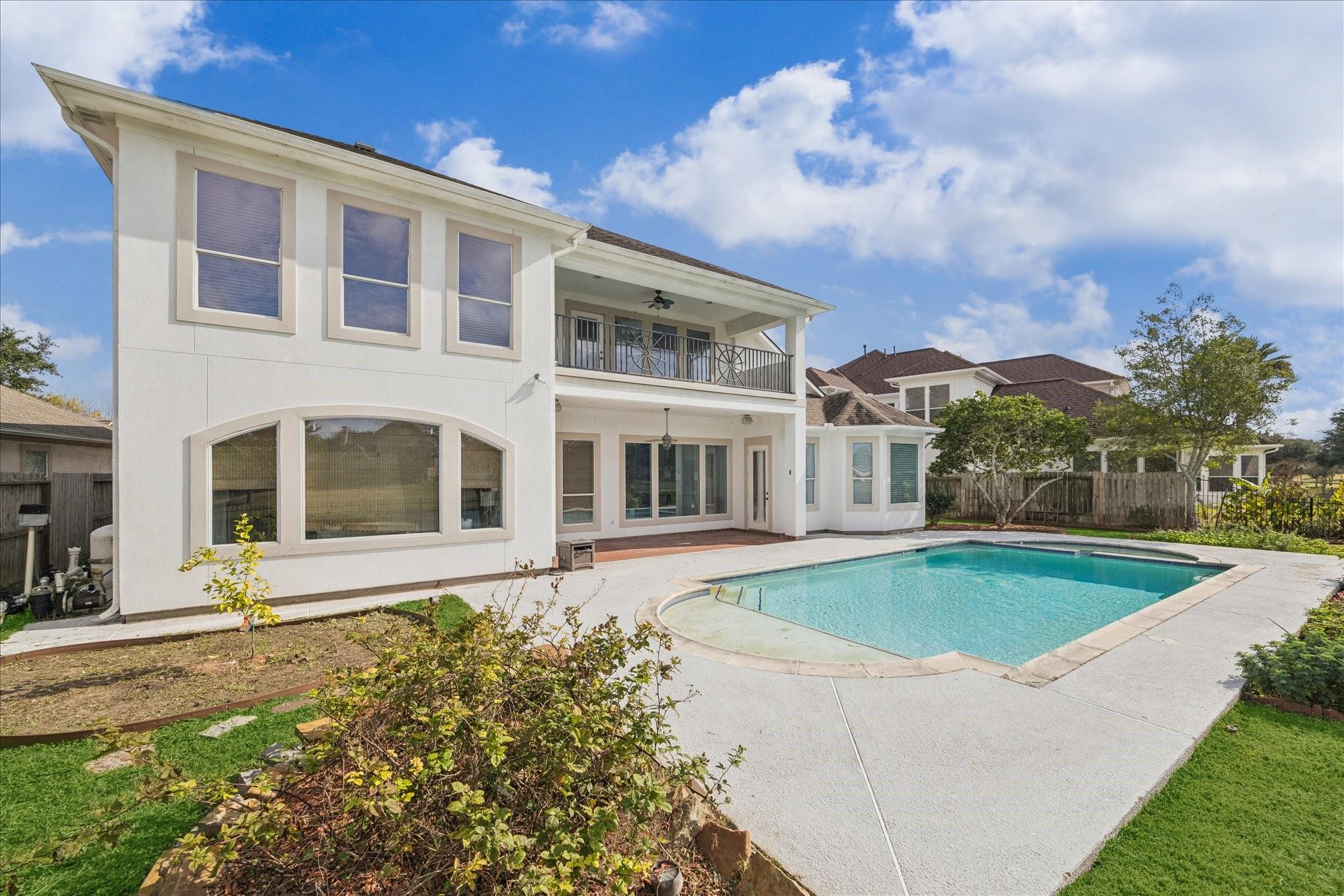 Sugar Land, Texas, 77479, United States, 5 Bedrooms Bedrooms, ,5 BathroomsBathrooms,Residential,Active,2007093