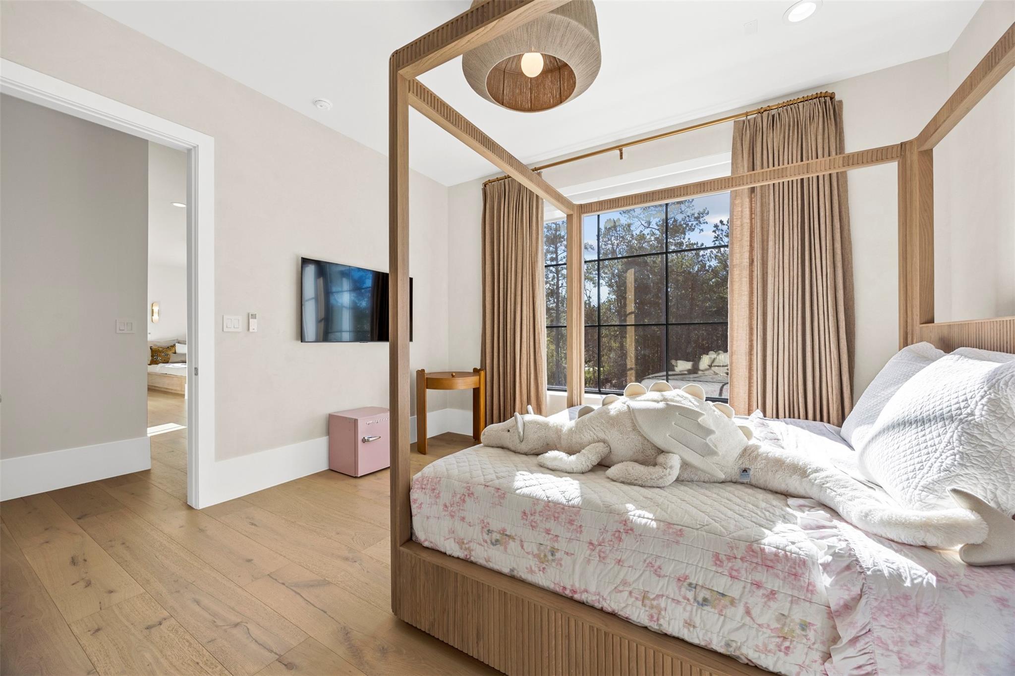 Montgomery, Texas, 77316, United States, 6 Bedrooms Bedrooms, ,7 BathroomsBathrooms,Residential,Active,2012208