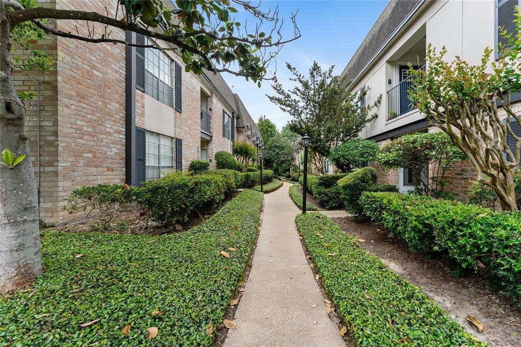 1809 STONEY BROOK DR APT 106, HOUSTON, TX 77063, photo 1 of 25