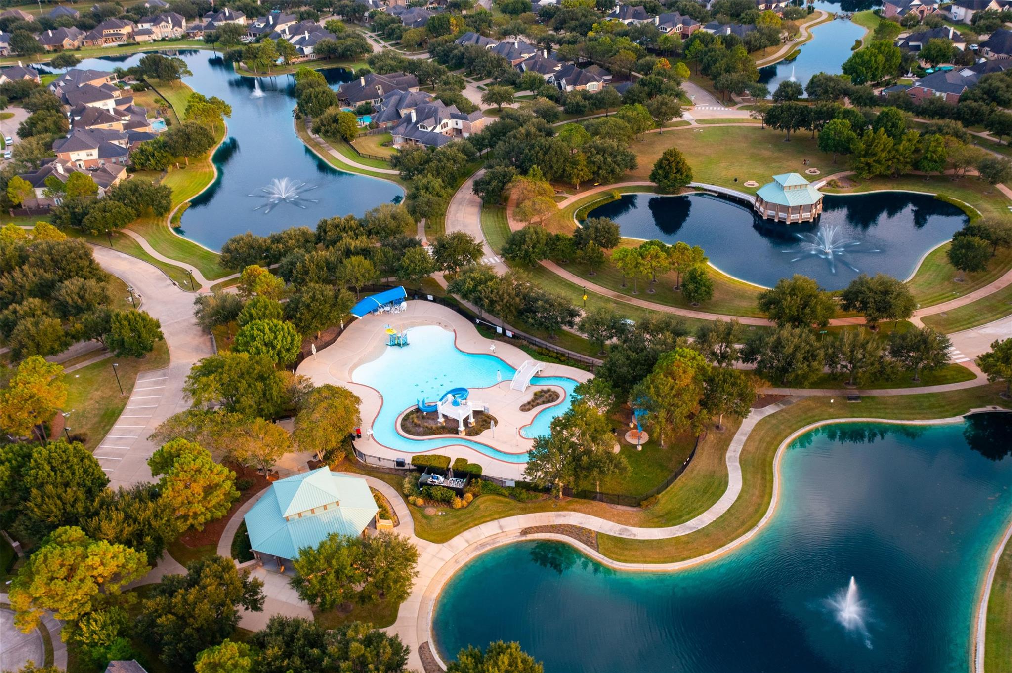 Katy, Texas, 77494, United States, 5 Bedrooms Bedrooms, ,6 BathroomsBathrooms,Residential,Active,1953646