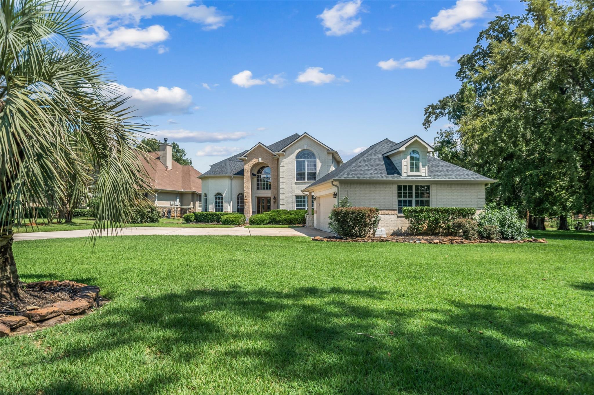 Montgomery, Texas, 77356, United States, 4 Bedrooms Bedrooms, ,4 BathroomsBathrooms,Residential,Active,1945544