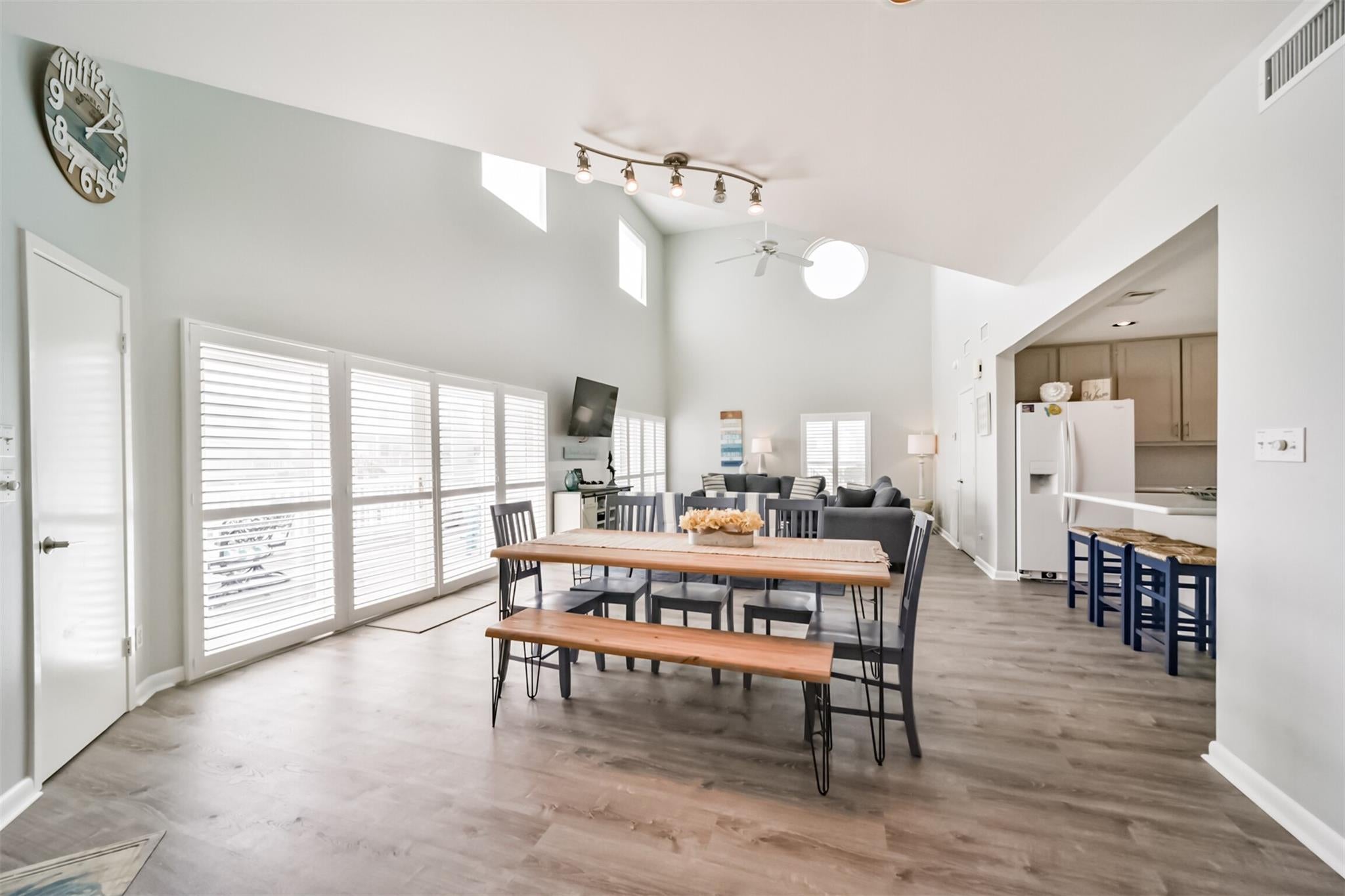 Galveston, Texas, 77554, United States, ,4 BathroomsBathrooms,Residential,Active,1711247