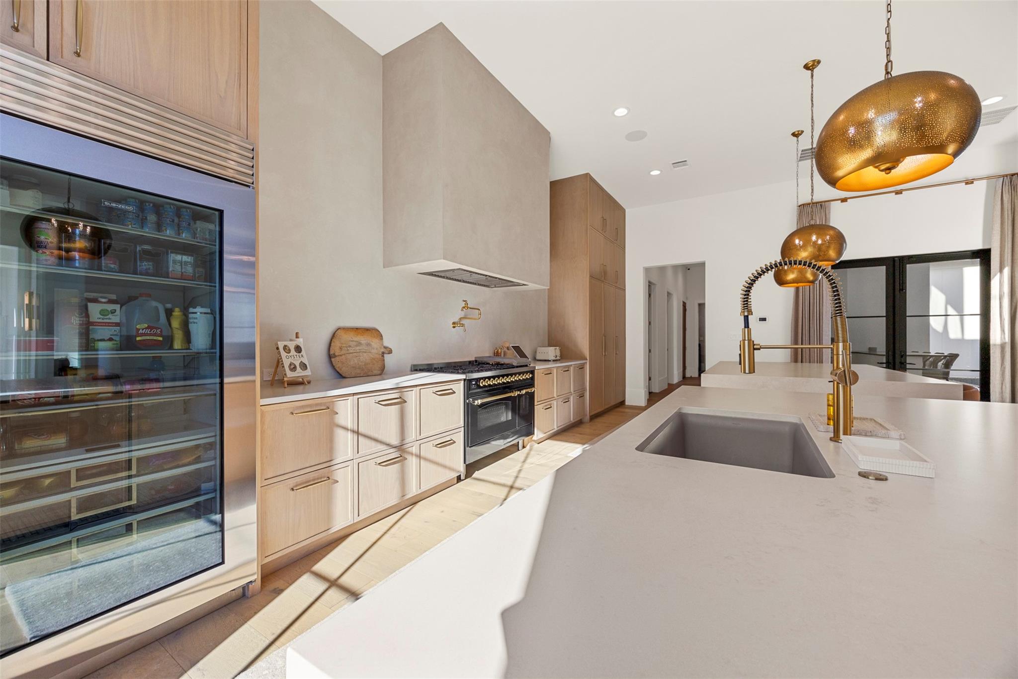 Montgomery, Texas, 77316, United States, 6 Bedrooms Bedrooms, ,7 BathroomsBathrooms,Residential,Active,2012208